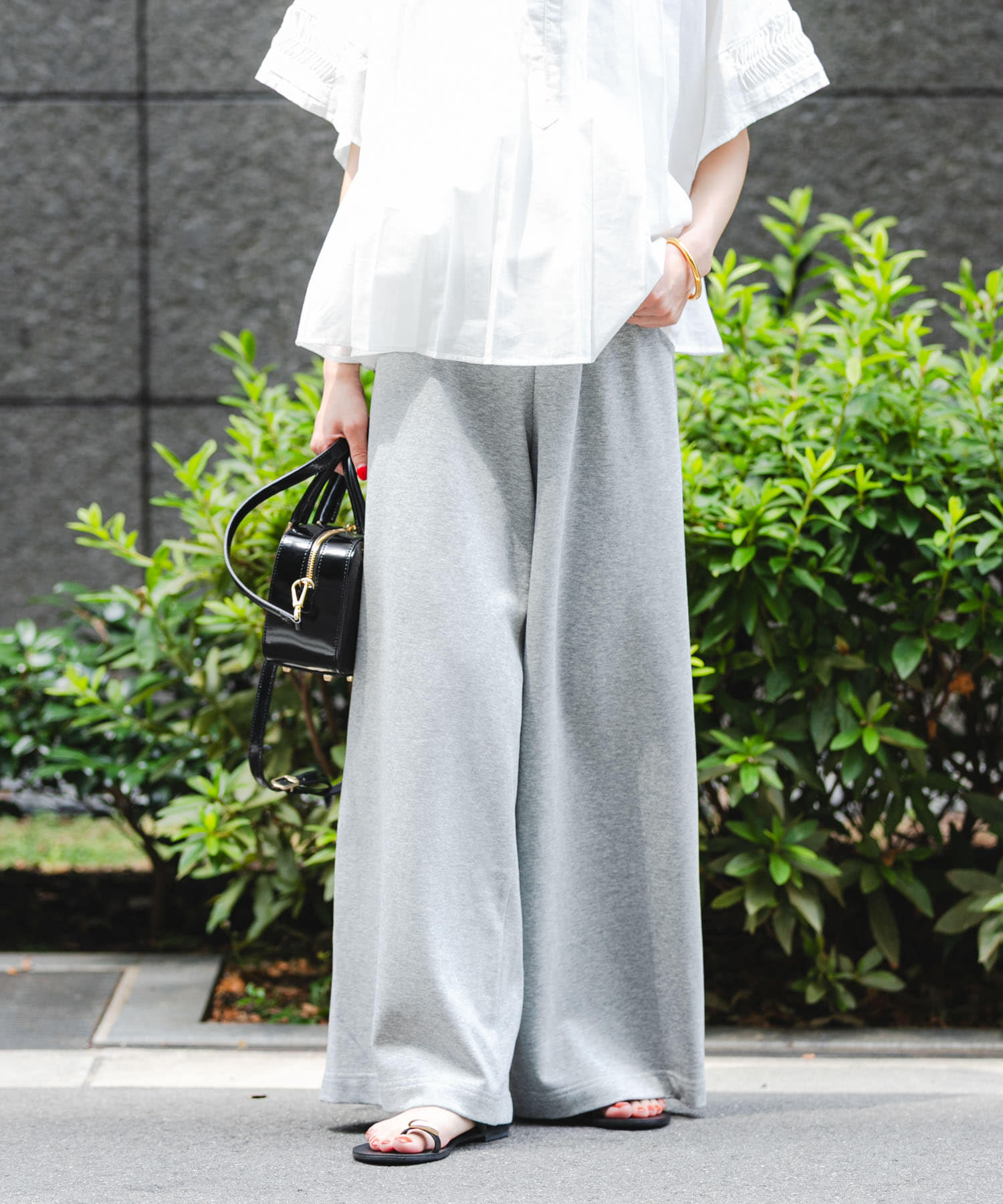 TOP GRAY