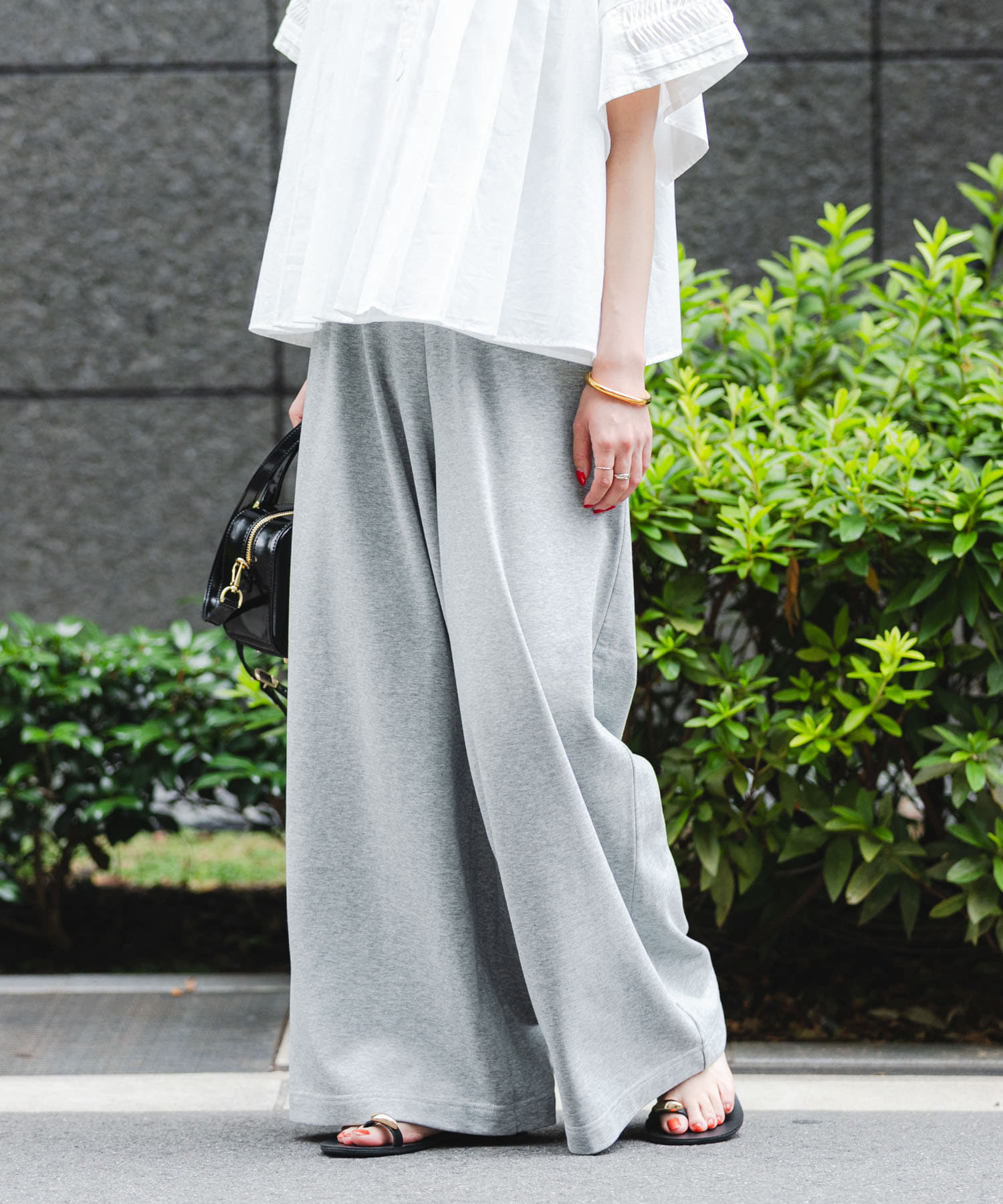 TOP GRAY