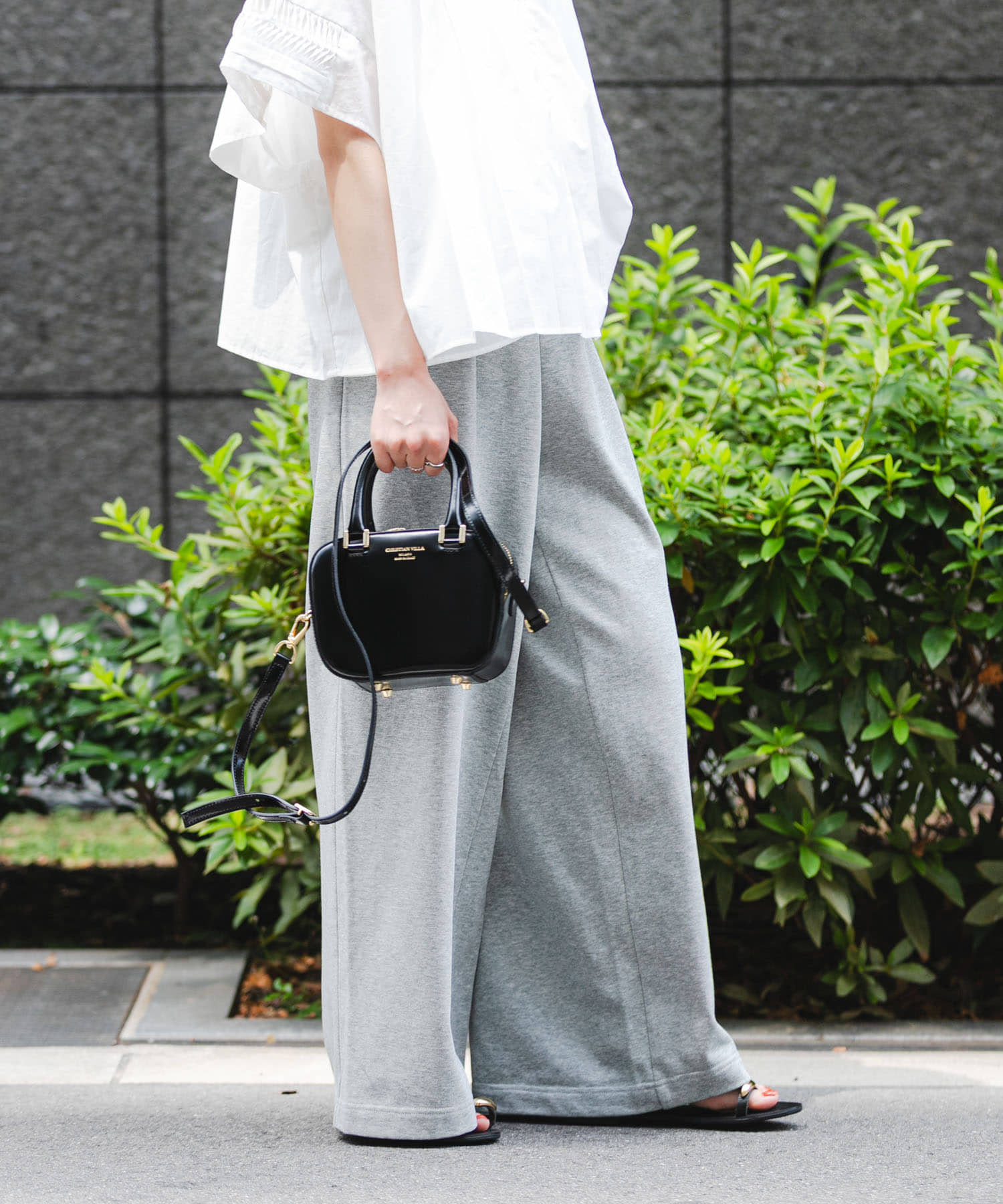 TOP GRAY