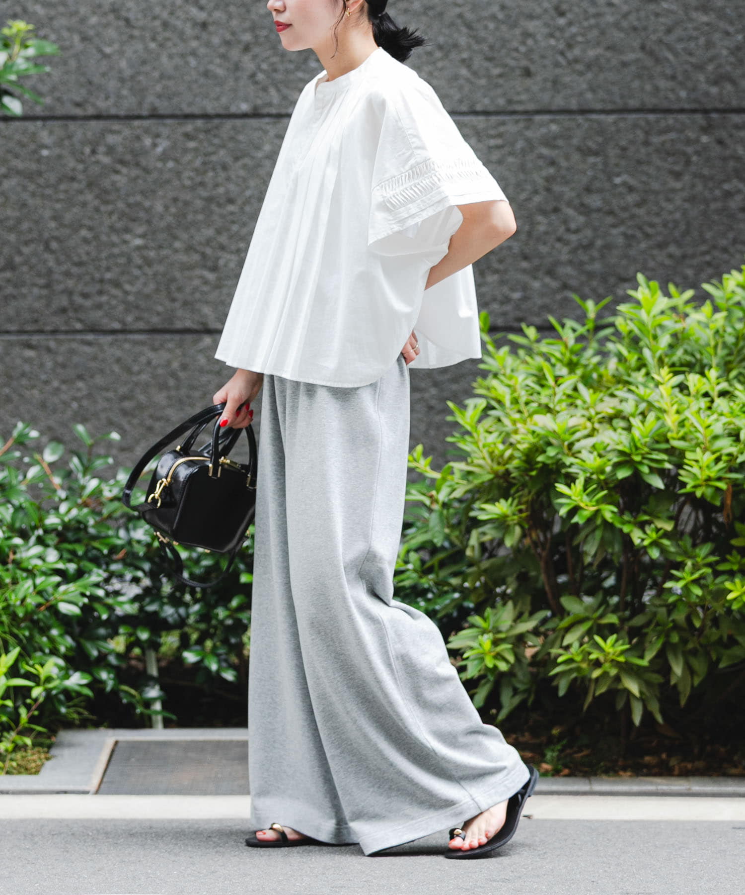 TOP GRAY