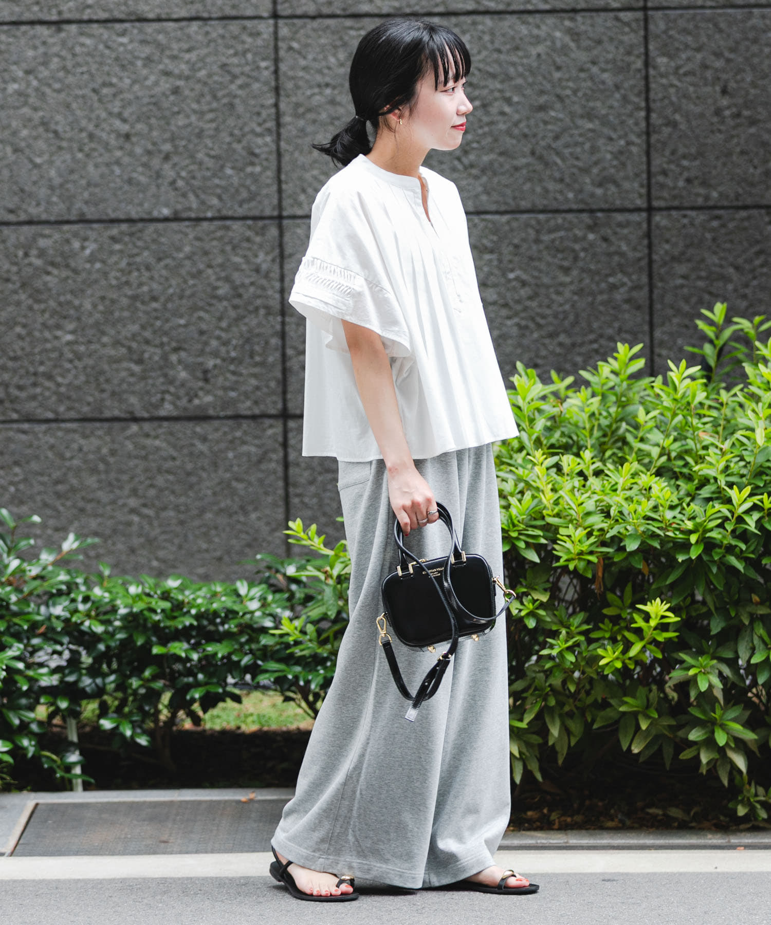 TOP GRAY