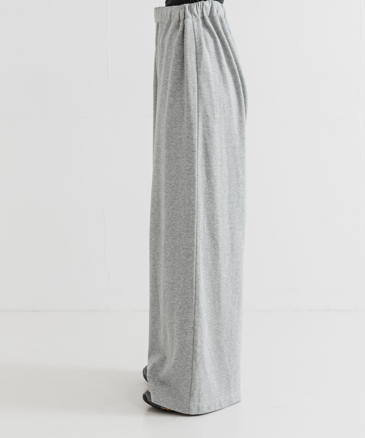 TOP GRAY