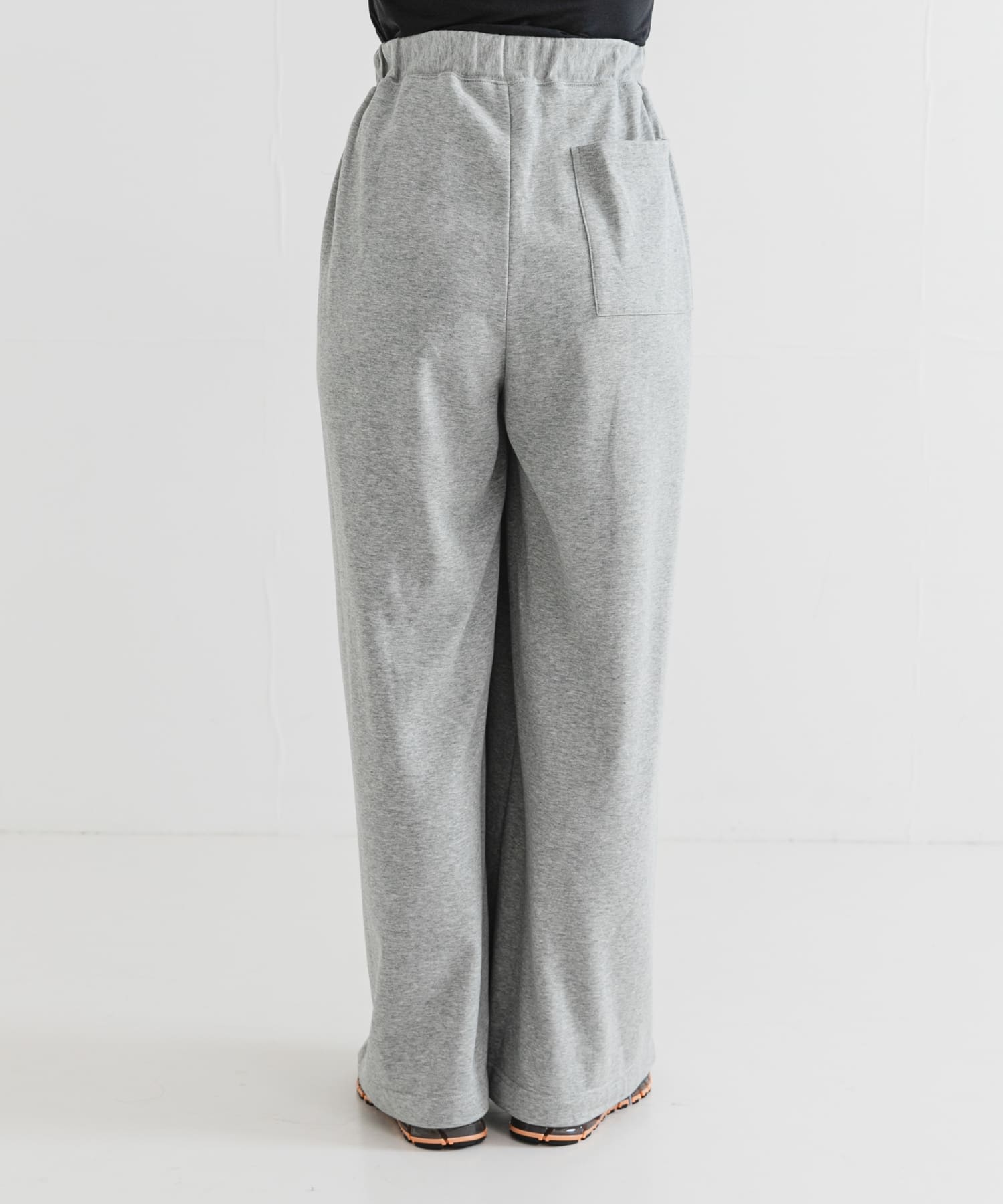 TOP GRAY