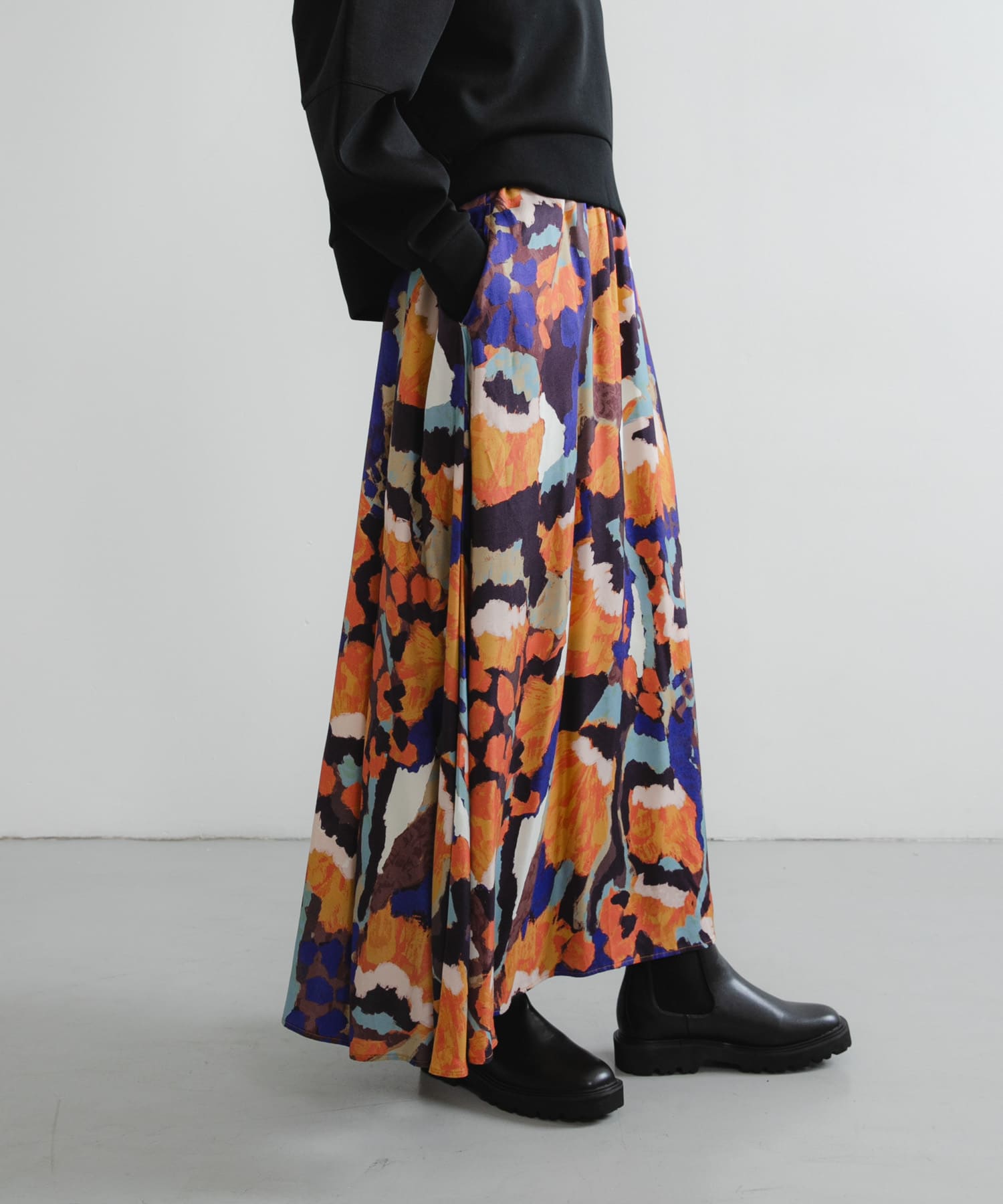 『WEB限定』アートフラワープリントギャザースカート