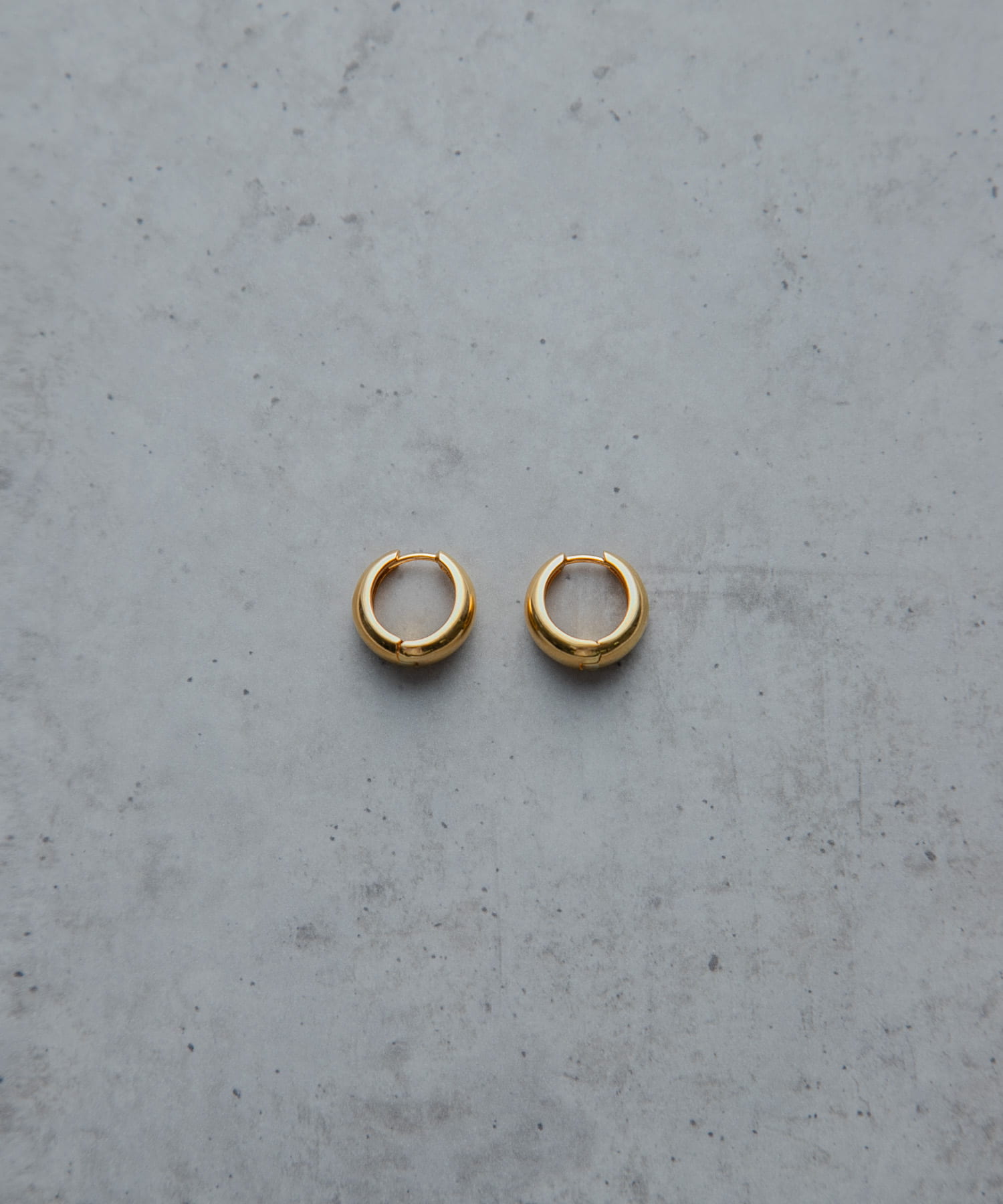 decor『デコール』　Plump Drop Pierce L GD