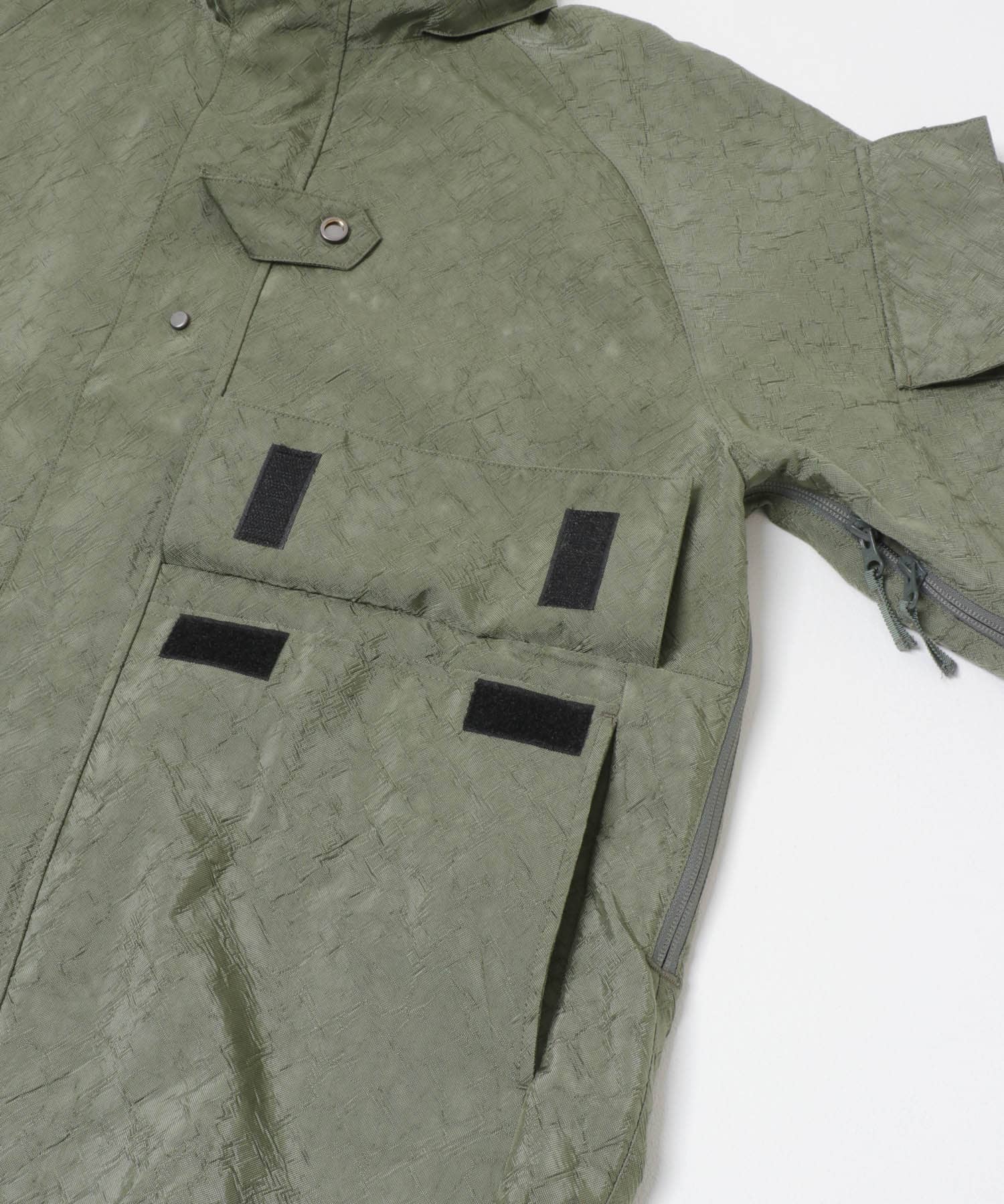 L KHAKI