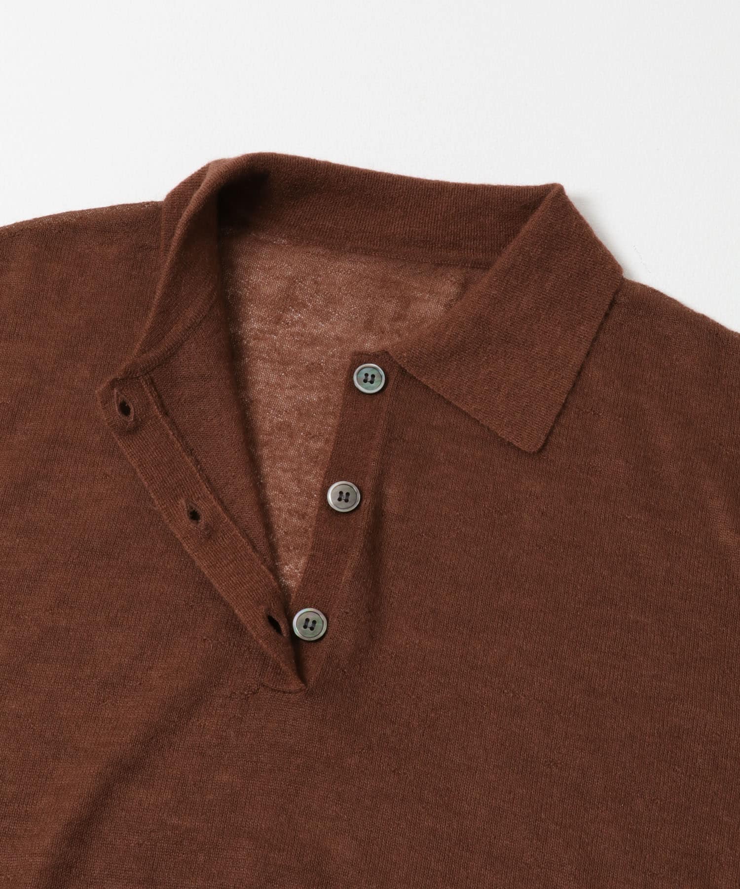 ヘアリーポロ衿付きニット BRICK FREE