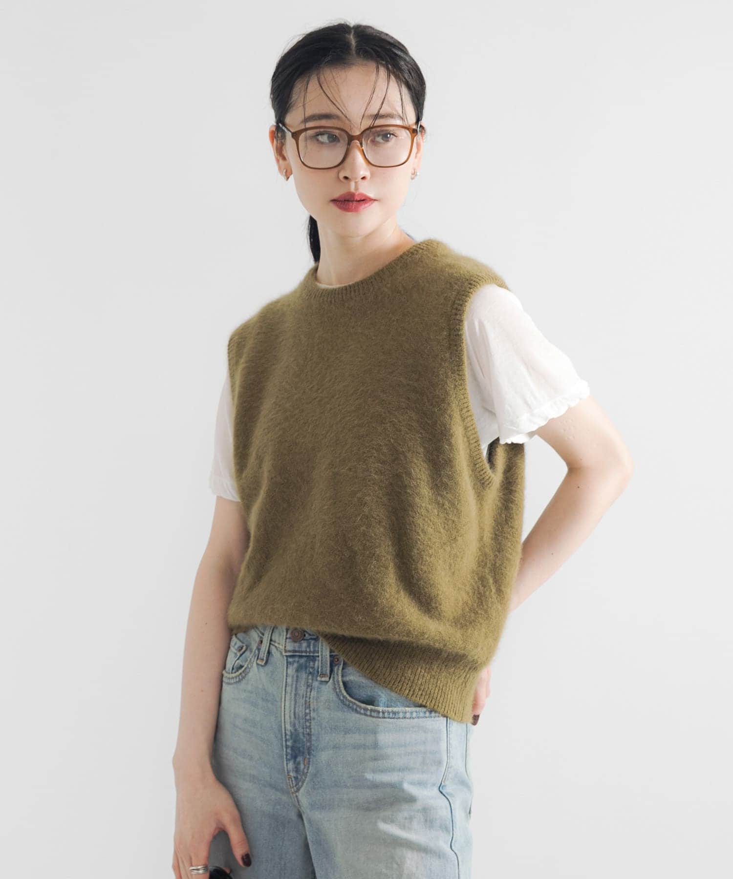 KHAKI