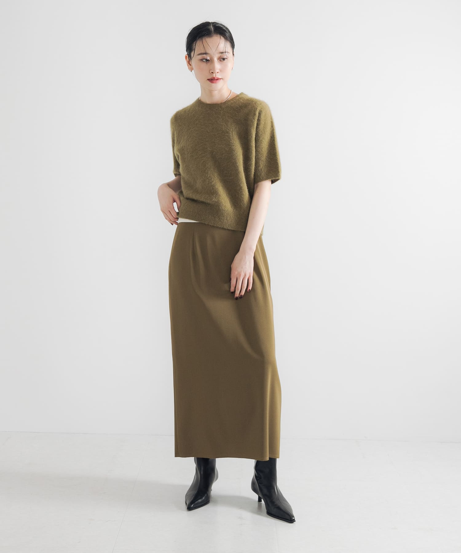 KHAKI