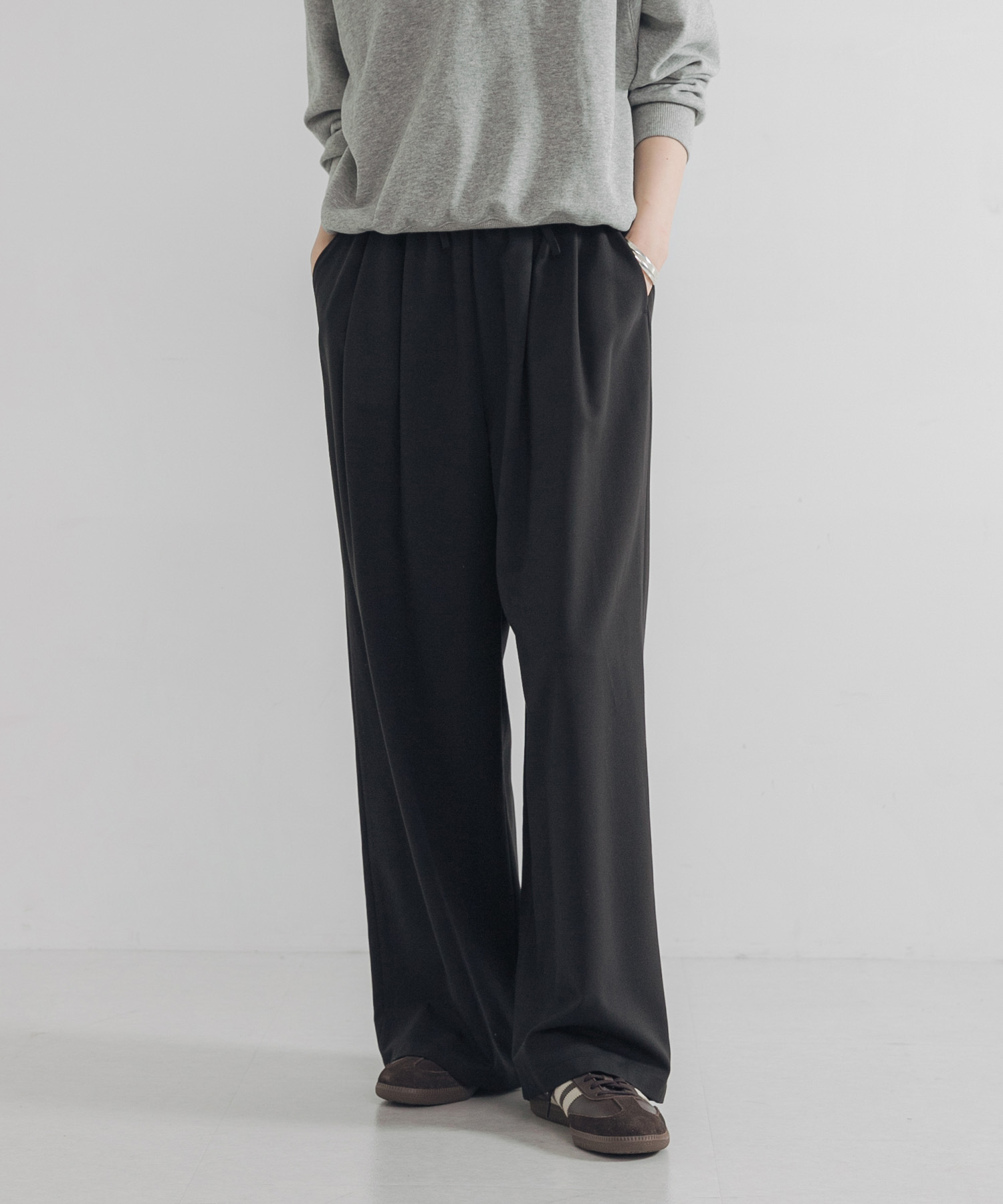 身長：170cm サイズ：38