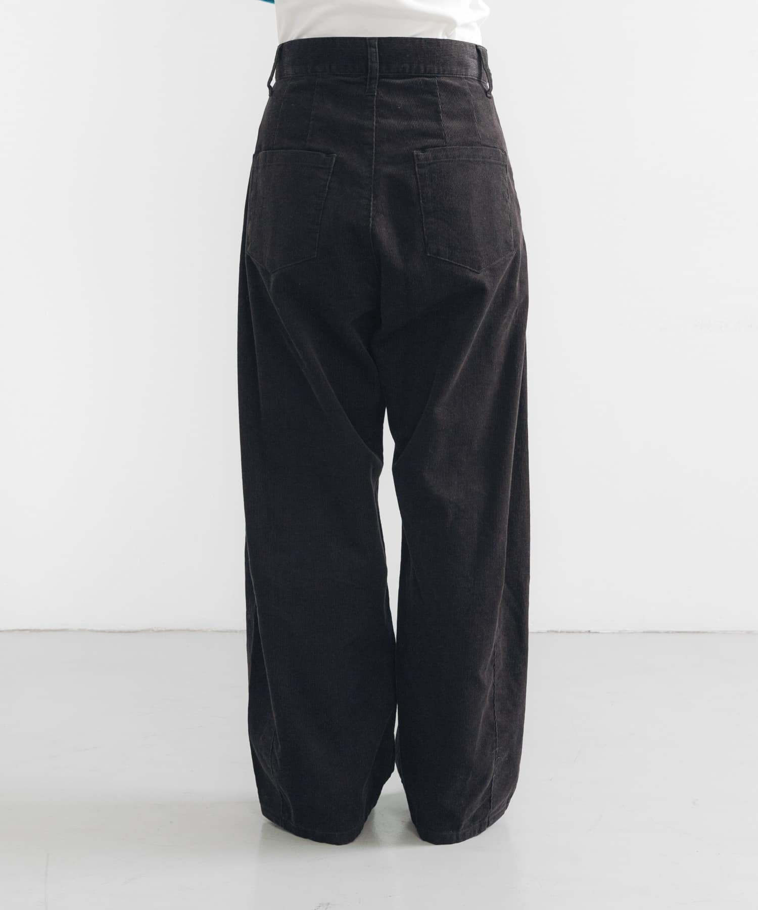 身長：162cm サイズ：38