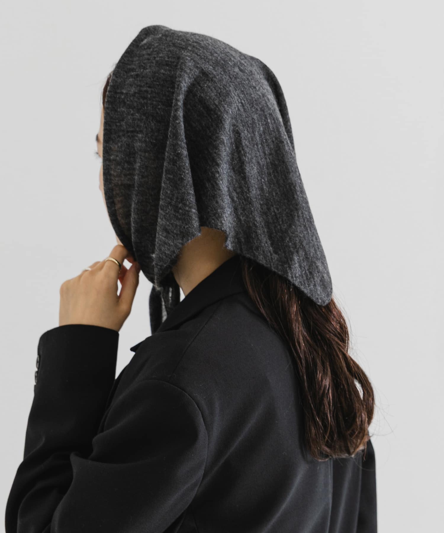 ヘアリーストール CHARCOAL FREE