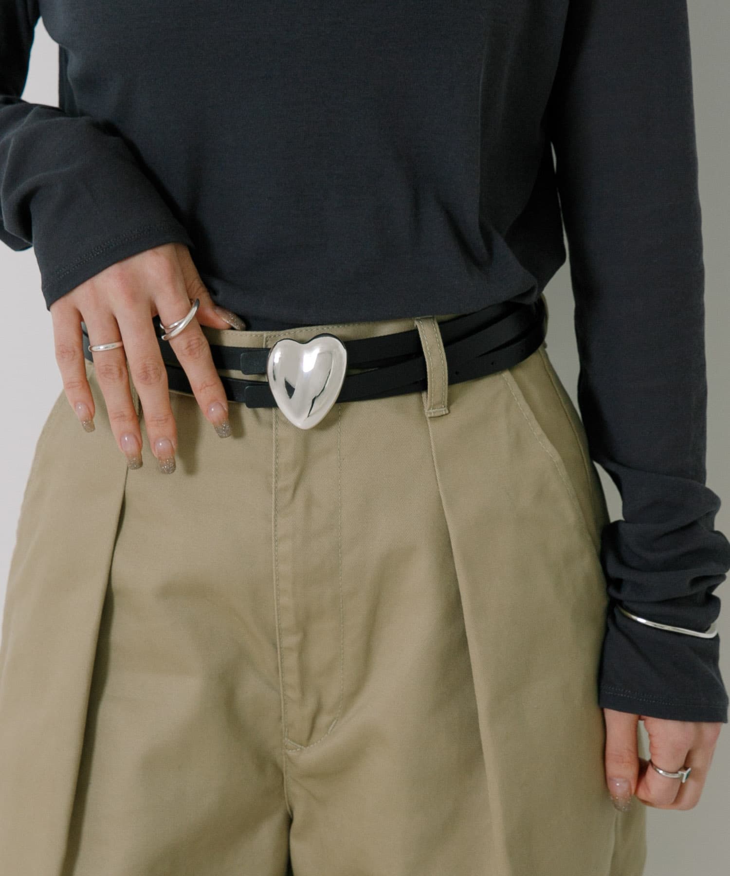 【超美品】A VACATION リバーシブルハートベルト　シルバー A VACATION HEART W SILVER BELT(- BLK BLK): ファッション雑貨｜URBAN