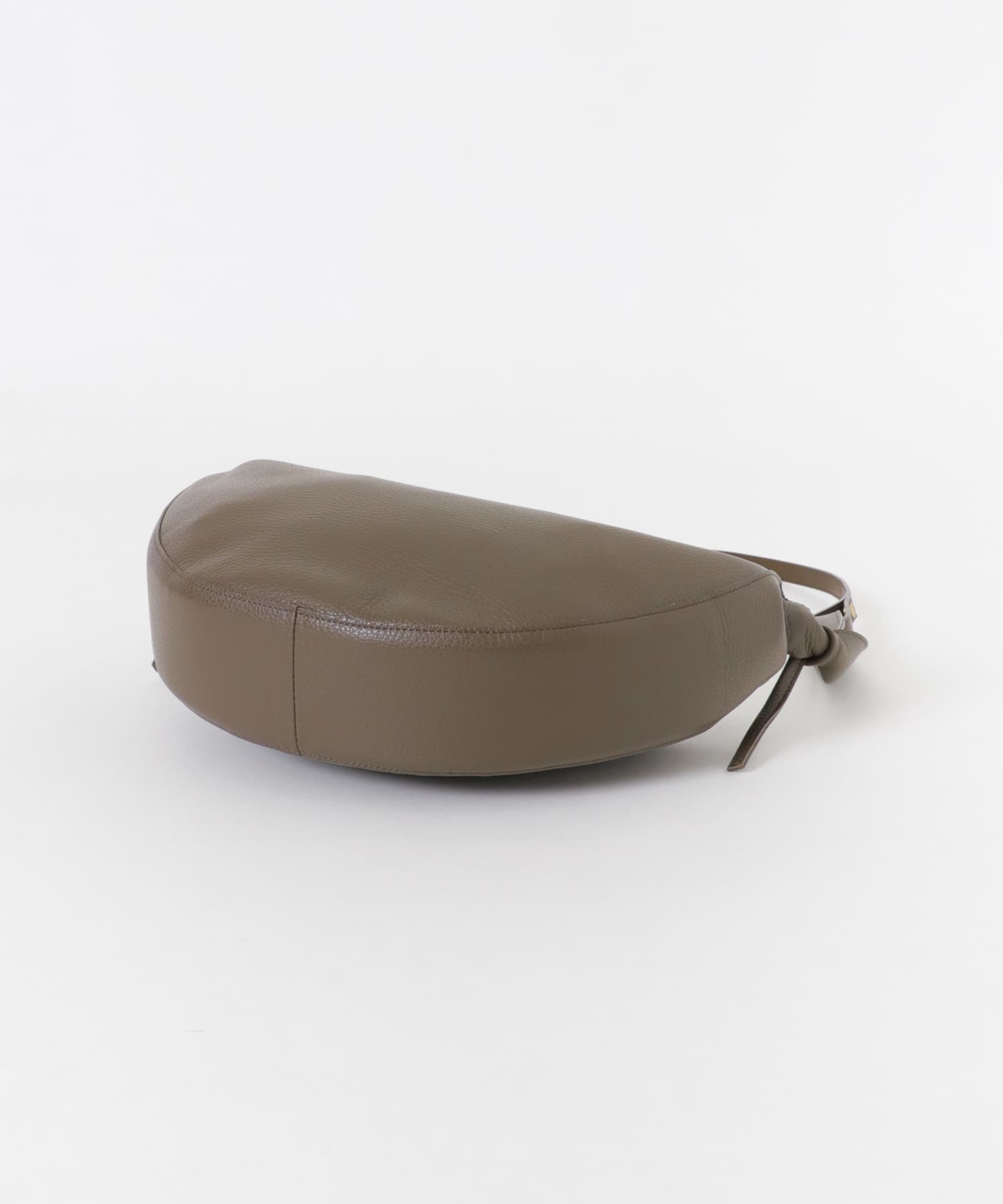 MARROW　HALFMOON SHOULDER D BROWN -