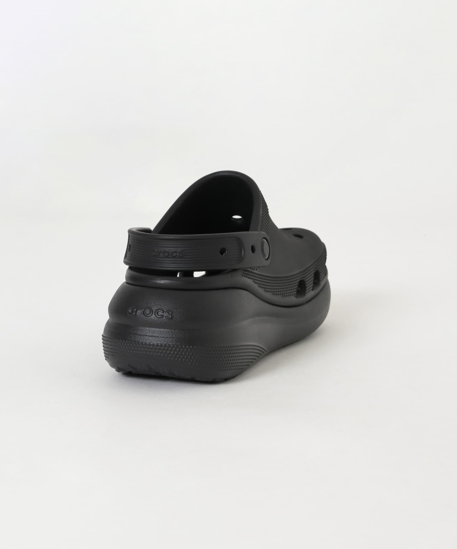 クロックス　CRUSH CLOG BLACK 6