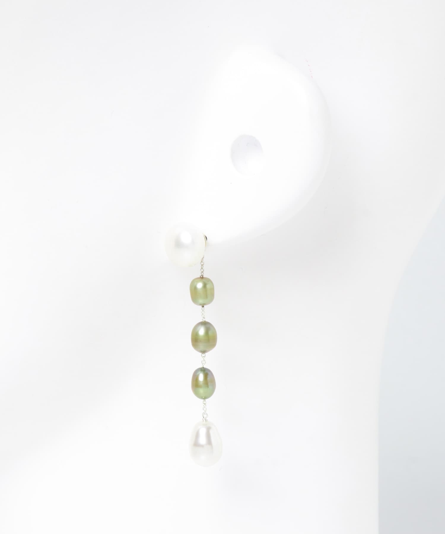 Sophie Buhai　Small Passante Earrings In Pistachio PEARL -