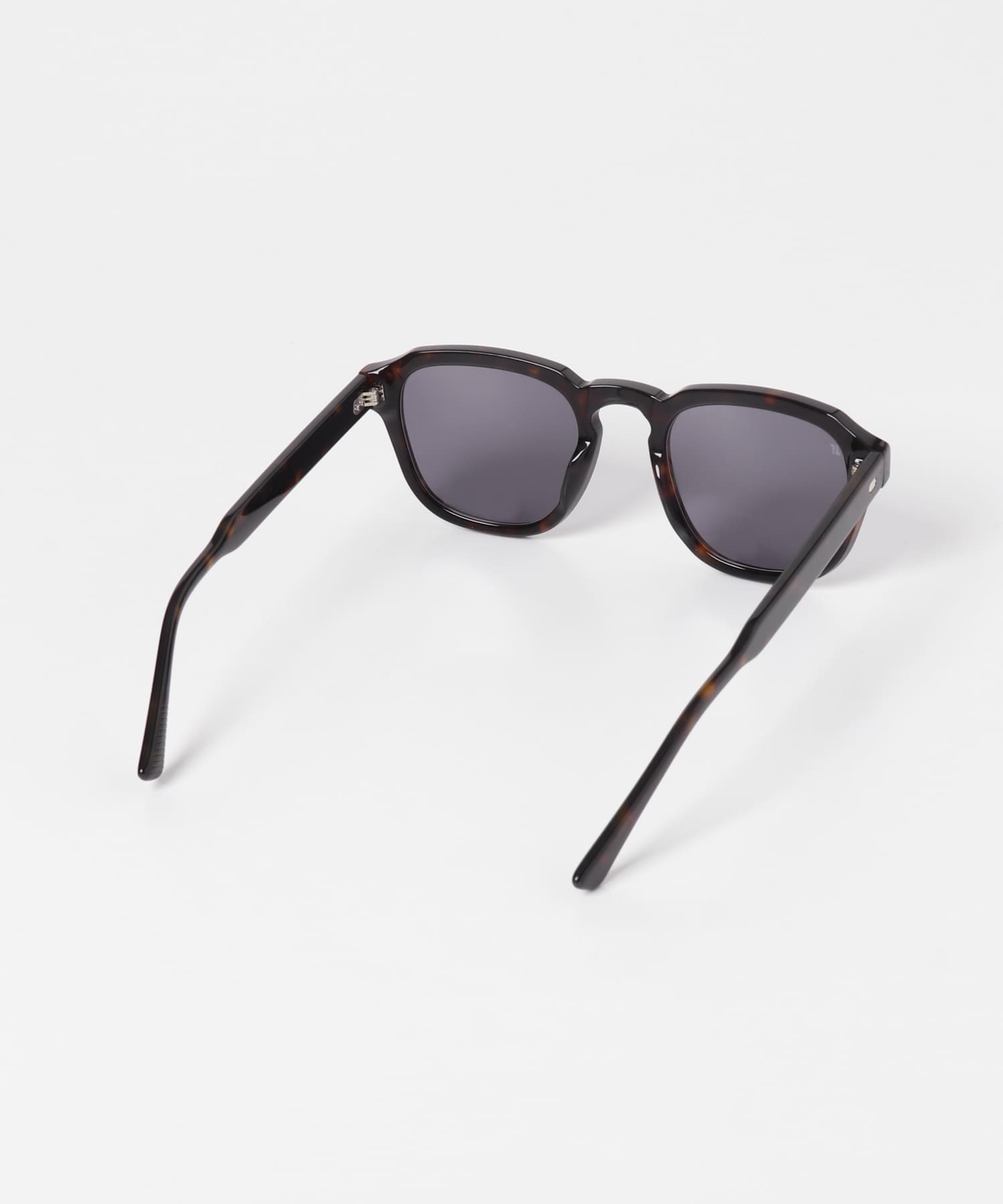 JIMMY FAIRLY オーバル サングラス ブラック JIMMY FAIRLY HEADLIGHT BLK(FREE H BLK): ファッション雑貨｜URBAN