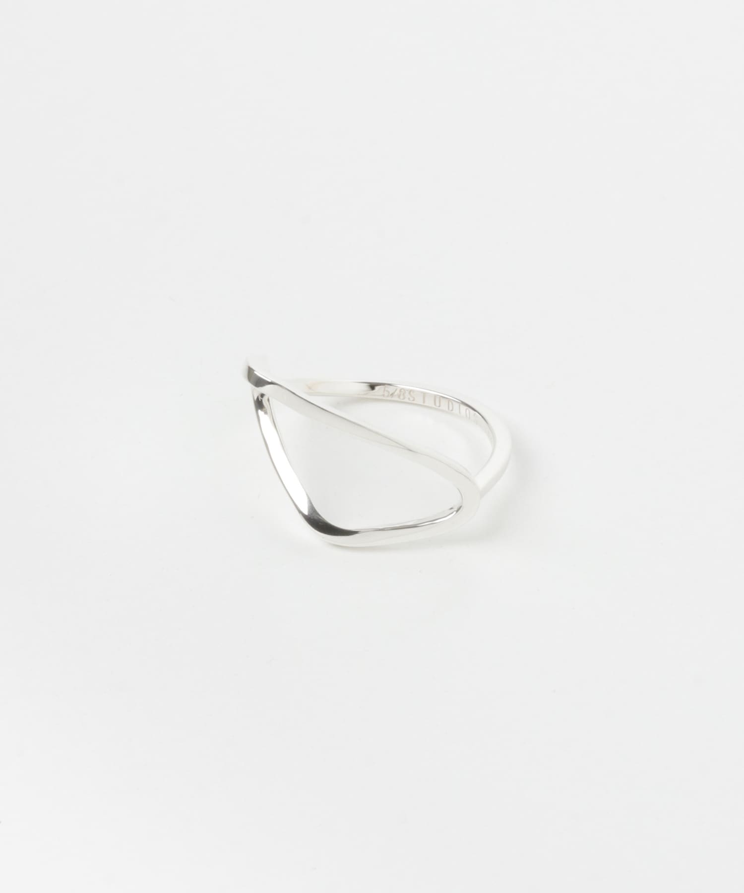 5/8 STUDIOS　Mobius ring