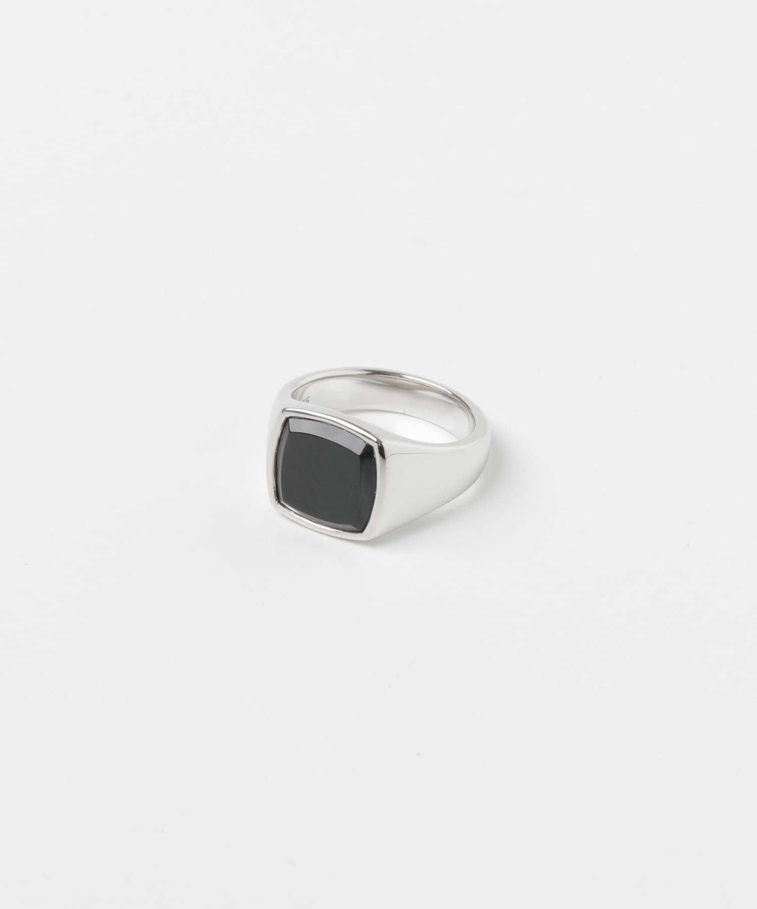 TOM WOOD　Kay Ring Blue Hawk Eye