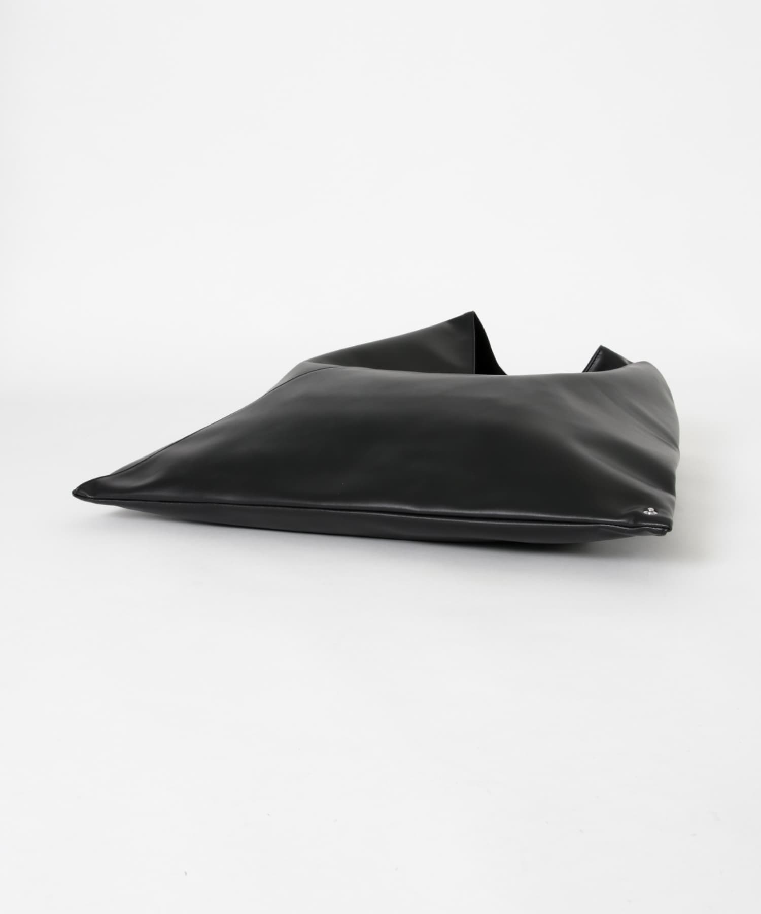 MM6　P4313 HAND BAG T8013Black -