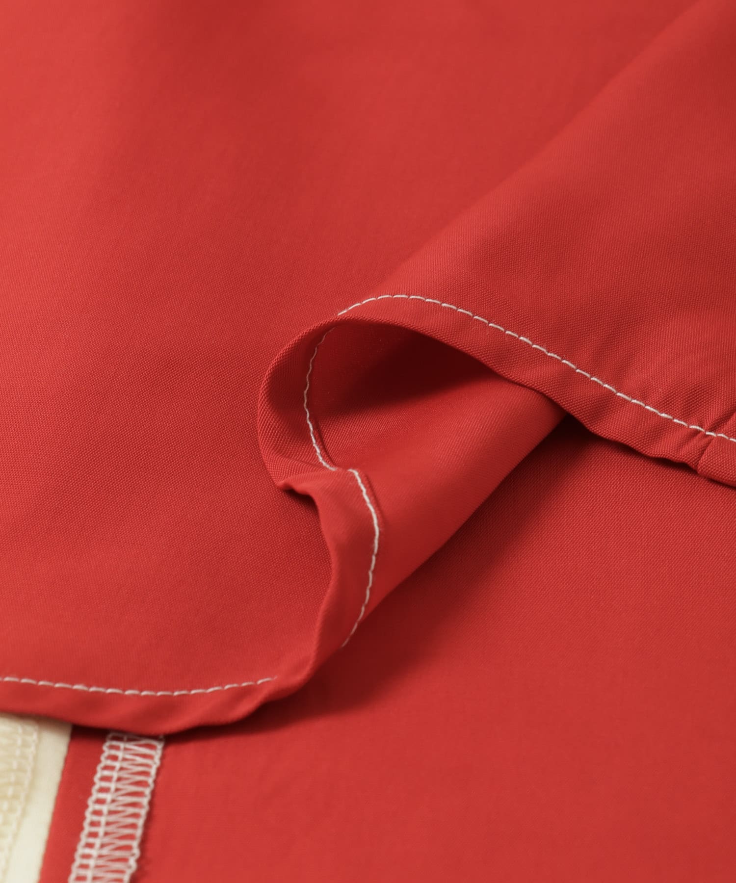 IVORY RED