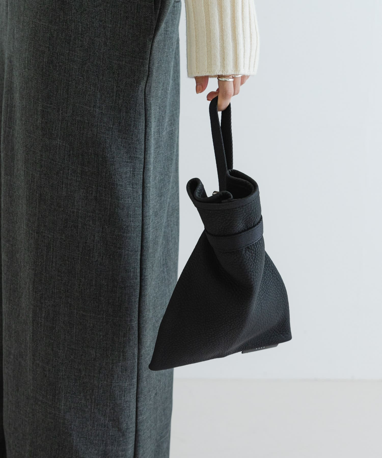 ITTI　ANNIE SMALL RICE BAG black FREE