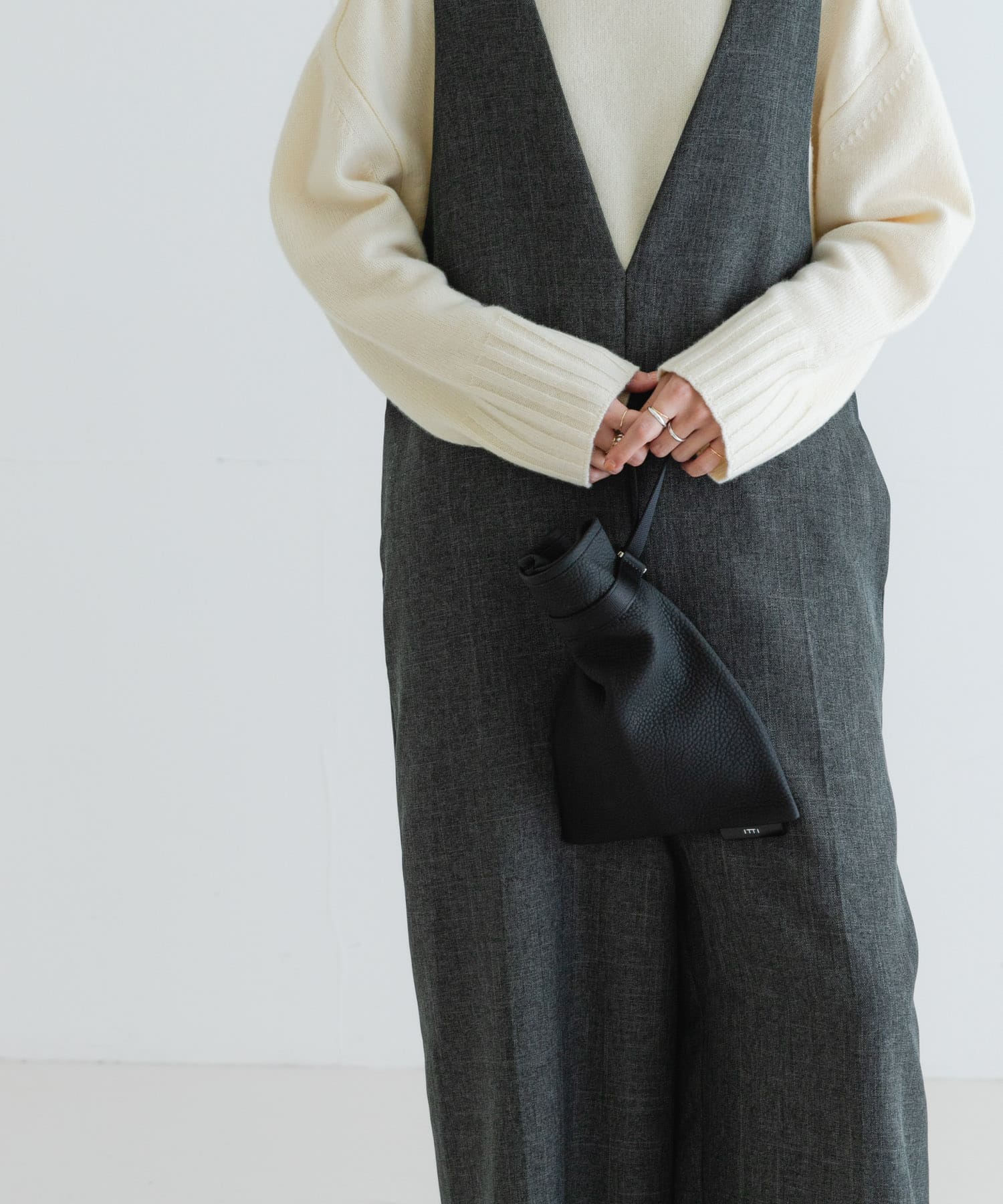 ITTI　ANNIE SMALL RICE BAG black FREE