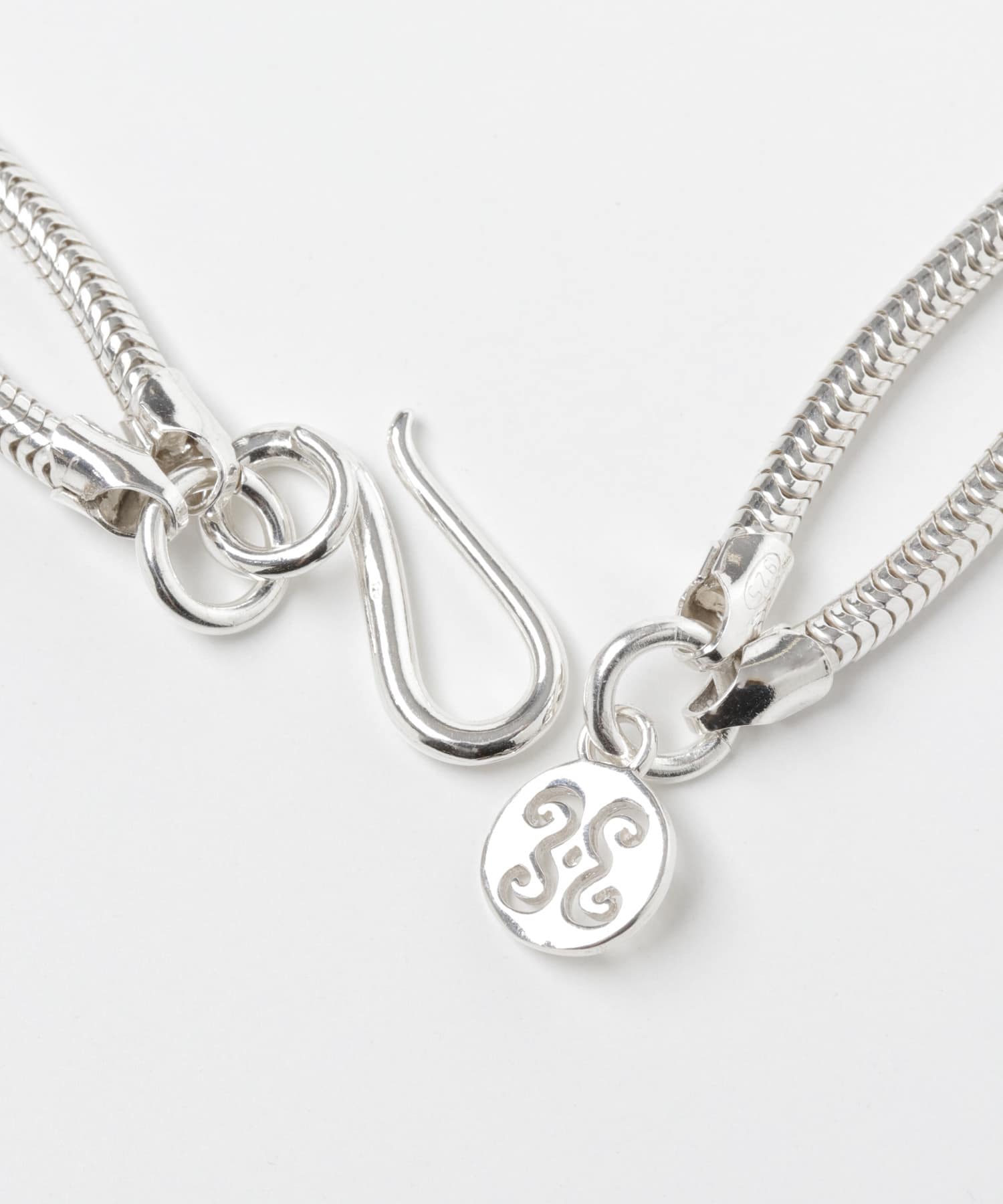 Sapir Bachar　TWIST SNAKE CHOKER Silver -