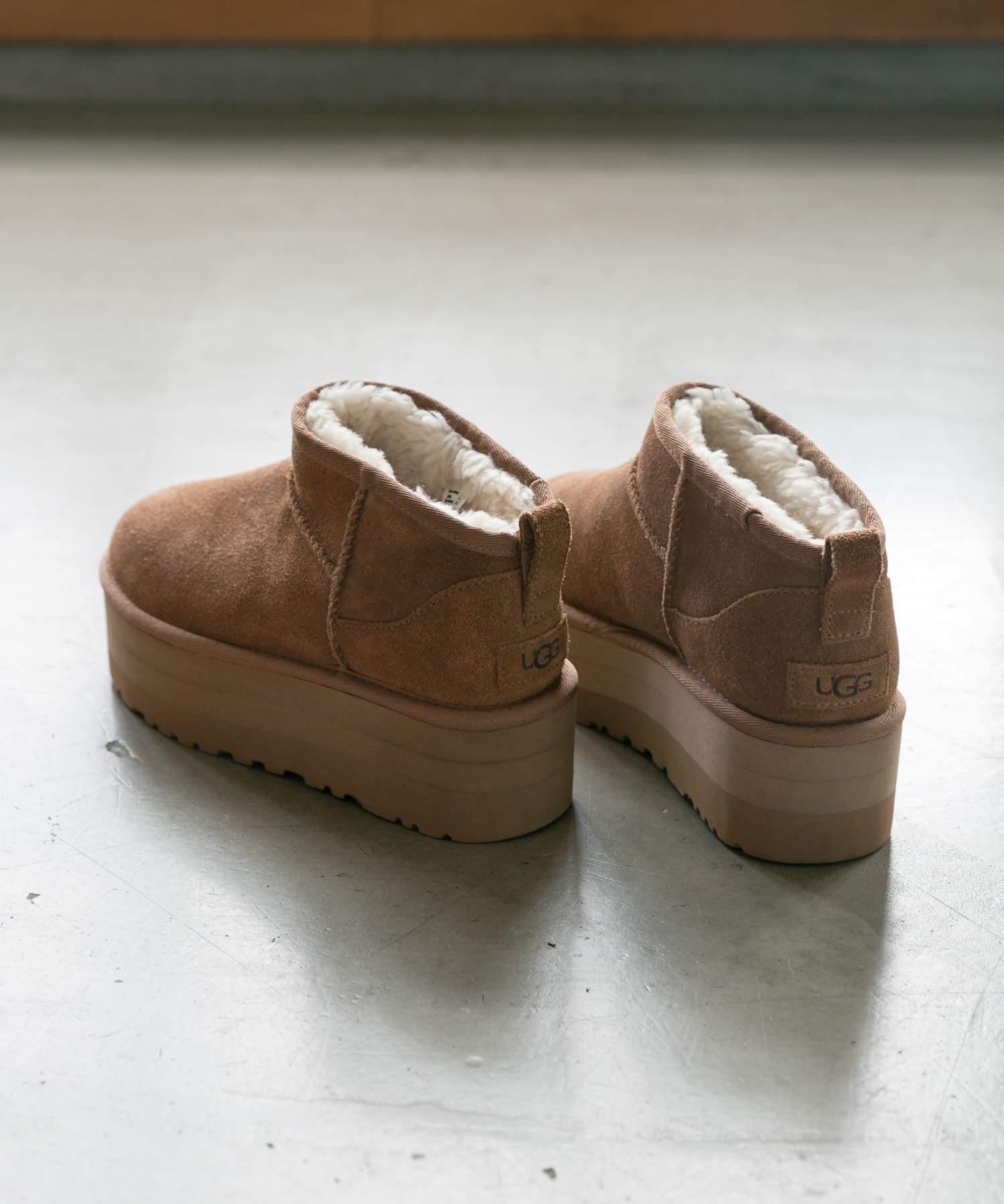 『一部WEB限定サイズ』UGG　ULTRA MINI PLATFORM CHESTNUT 5