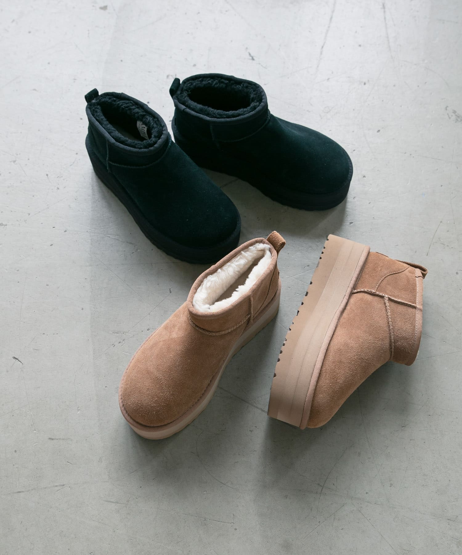 『一部WEB限定サイズ』UGG　ULTRA MINI PLATFORM BLACK 6