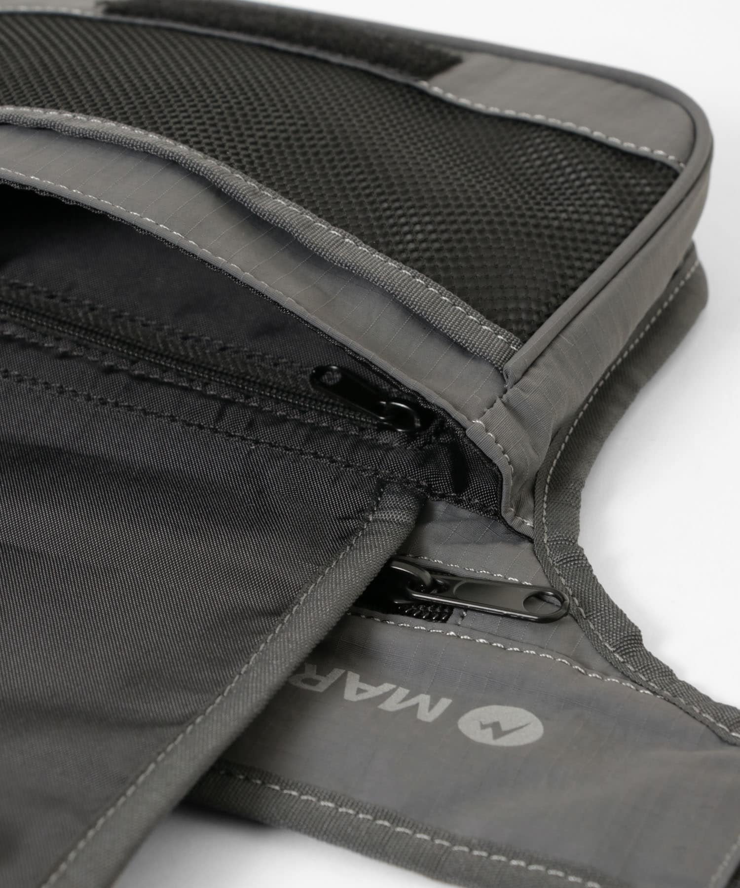 MARMOT CAPITAL　WAIST BAG GRAY one