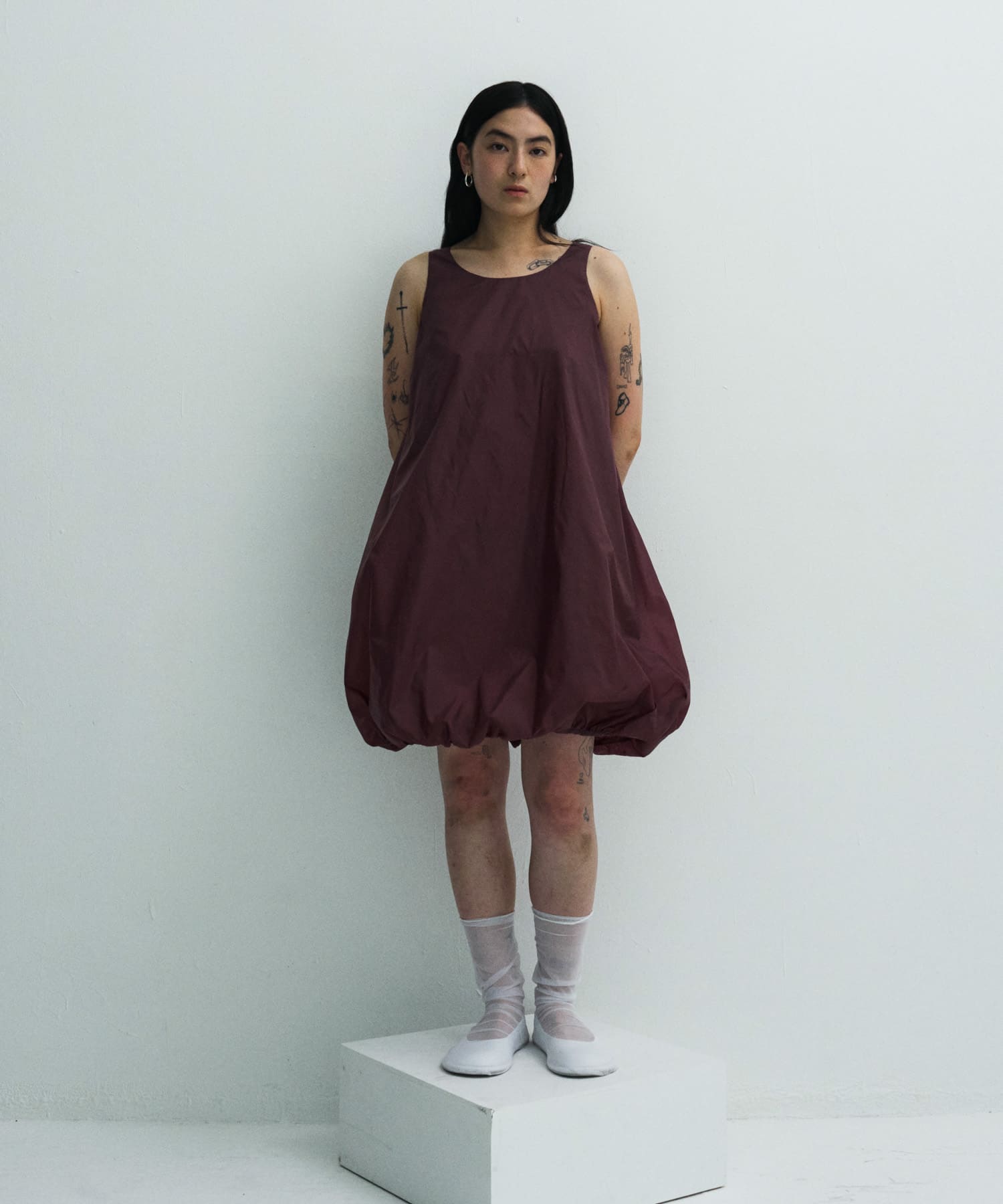 AMOMENTO　NYLON VOLUME MINI DRESS