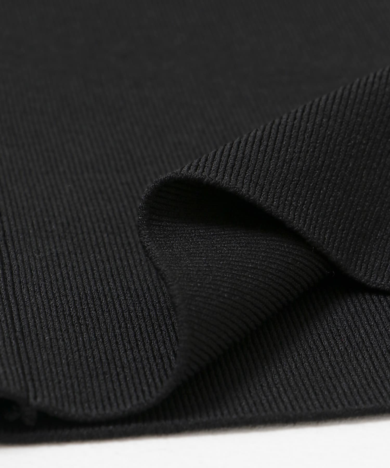AMOMENTO　KNIT CAPRI PANTS BLACK 0