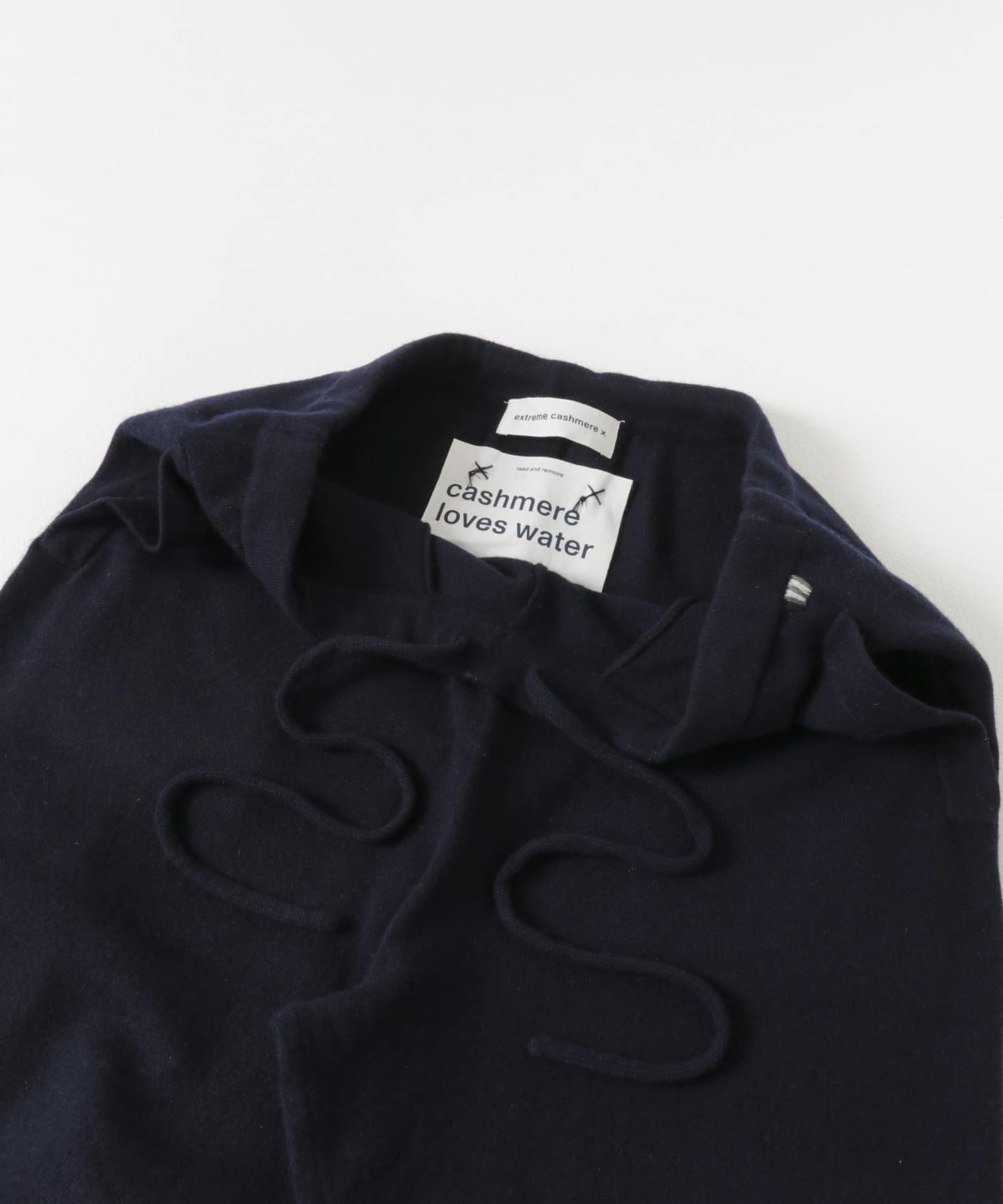 Extreme Cashmere　rush navy -