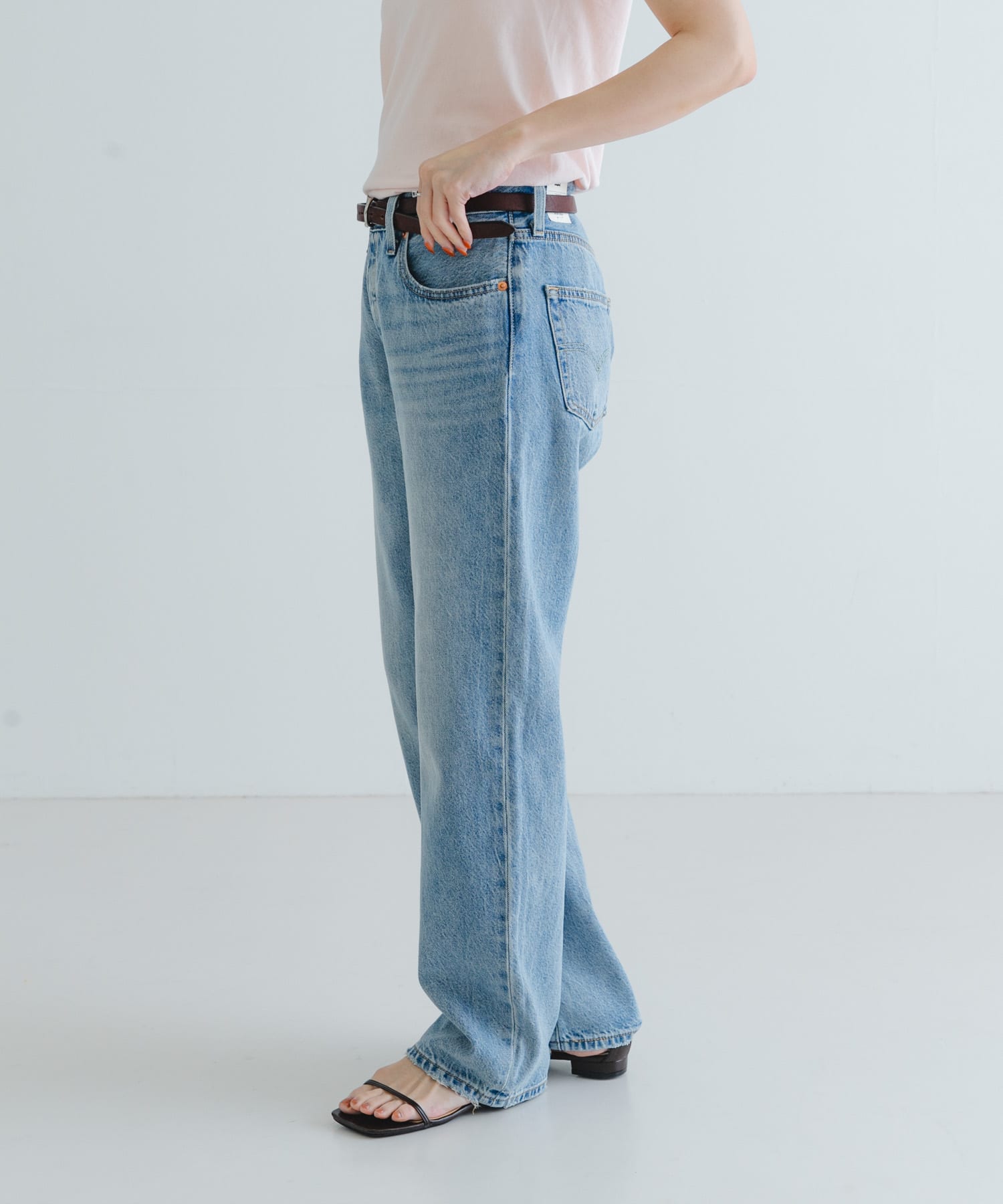 身長：162cm サイズ：27