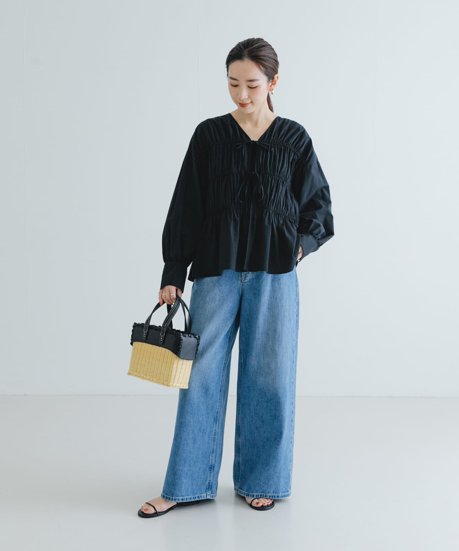 A VACATION　RATTAN S BLACK one