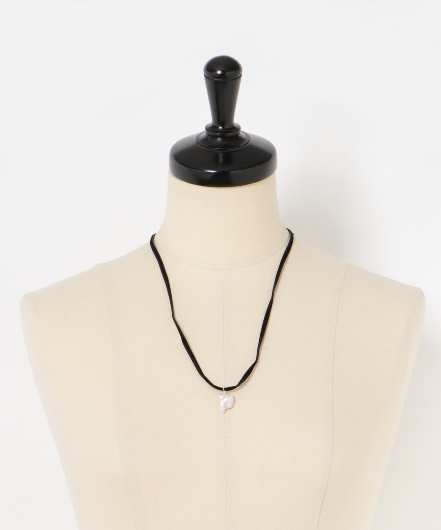 LES BON BON　liberty pearl necklace black -