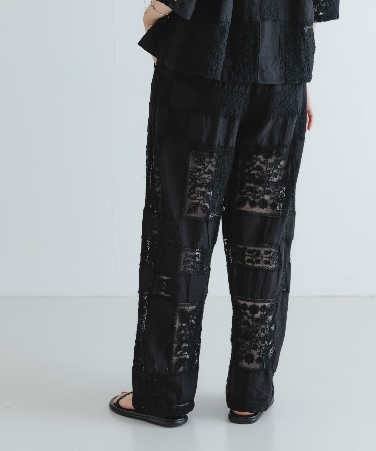 crinkle crinkle crinkle patchwork embroidery pants(FREE BLACK