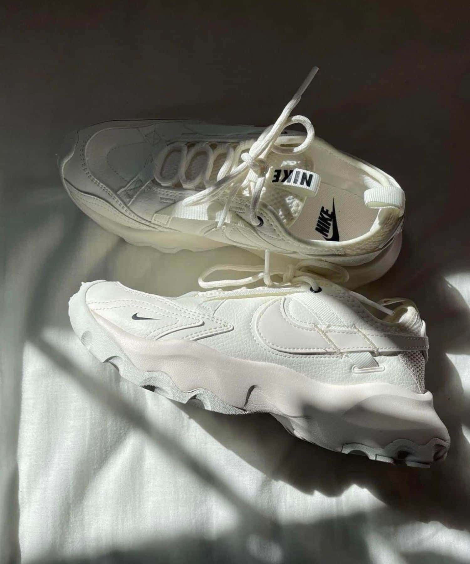 NIKE　TC 7900 セイル/ブラック 23.5
