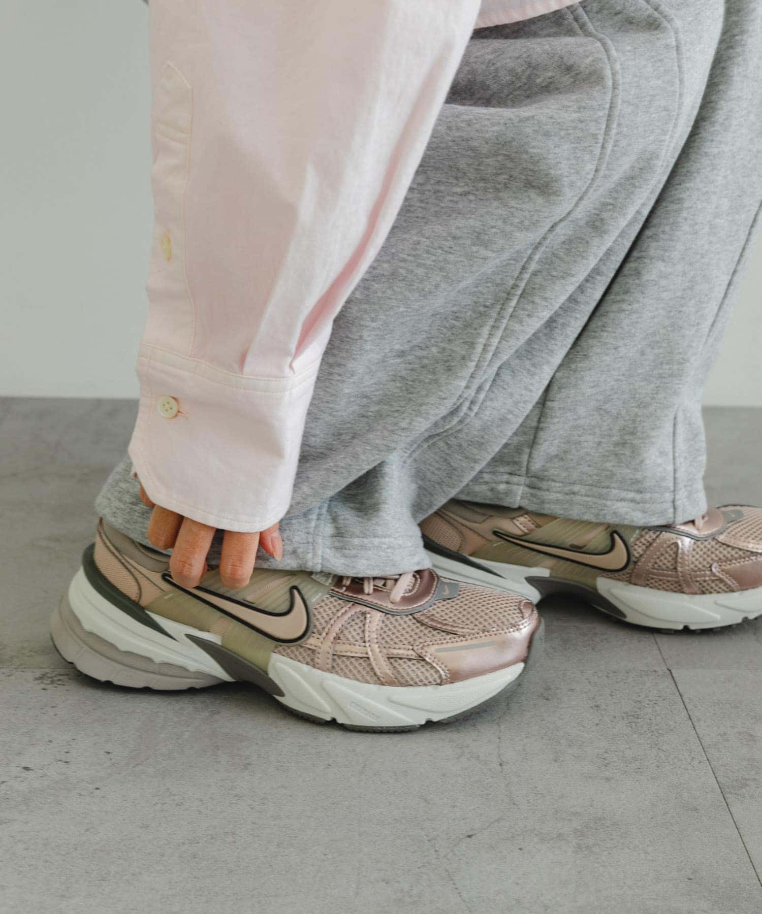 NIKE　V2Kラン PRTCL BG 23