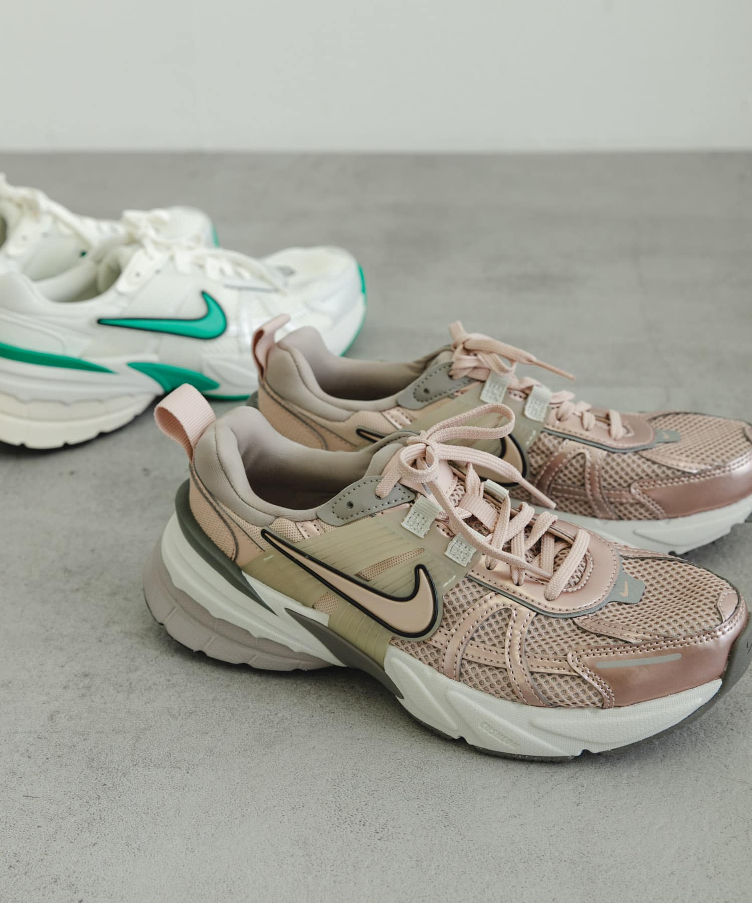 NIKE　V2Kラン PRTCL BG 23