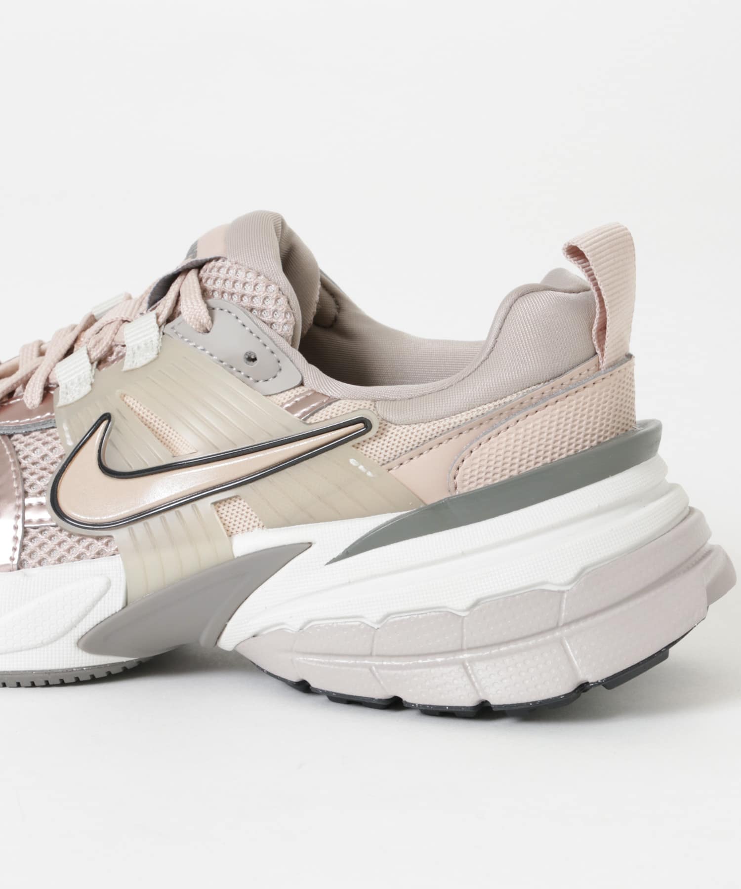 NIKE　V2Kラン PRTCL BG 23