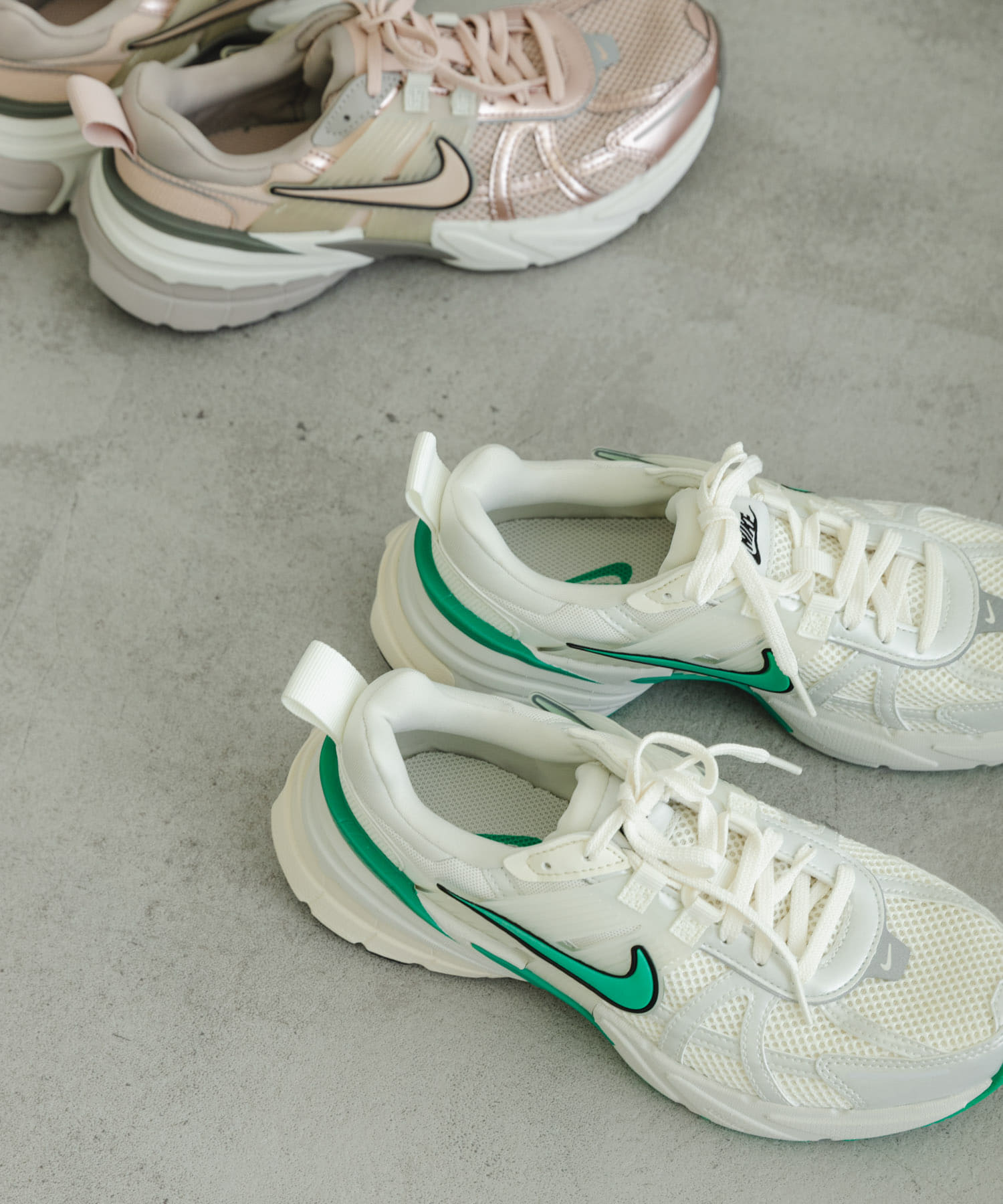 NIKE　V2Kラン SAIL/ST GR 23.5