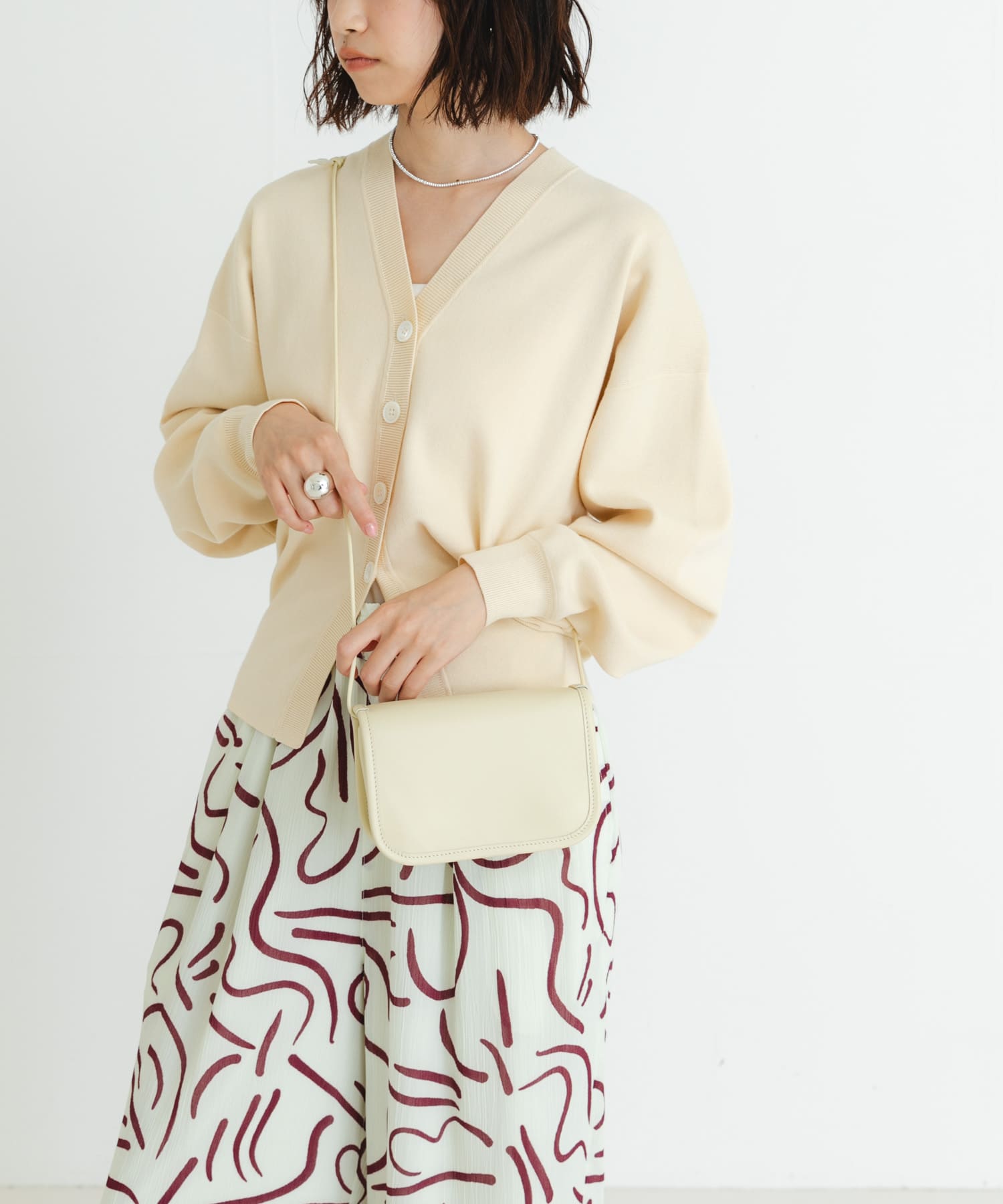 『別注』ITTI×URBAN RESEARCH　MICHELLE ERRAND POUCH ivory FREE