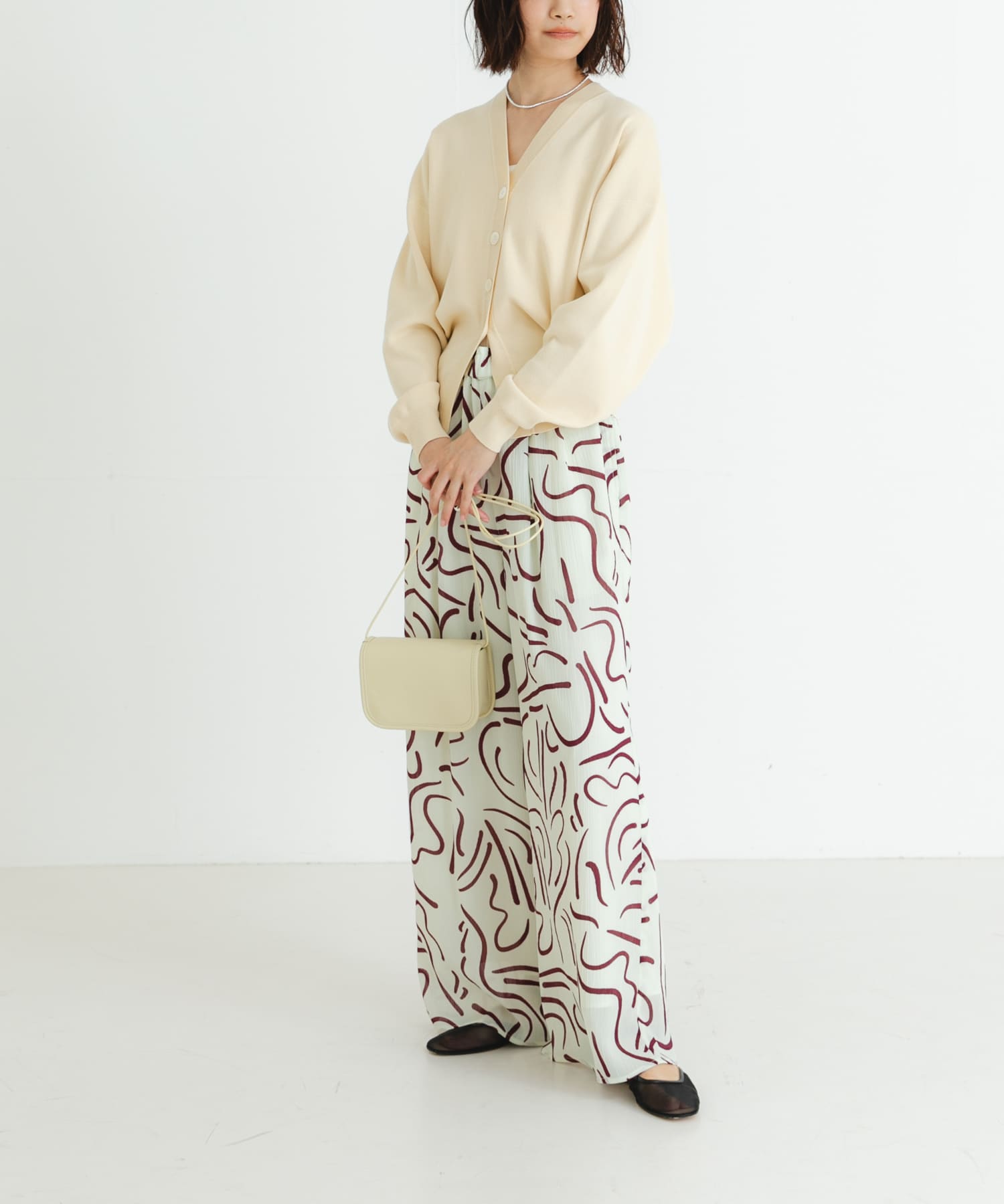 『別注』ITTI×URBAN RESEARCH　MICHELLE ERRAND POUCH ivory FREE