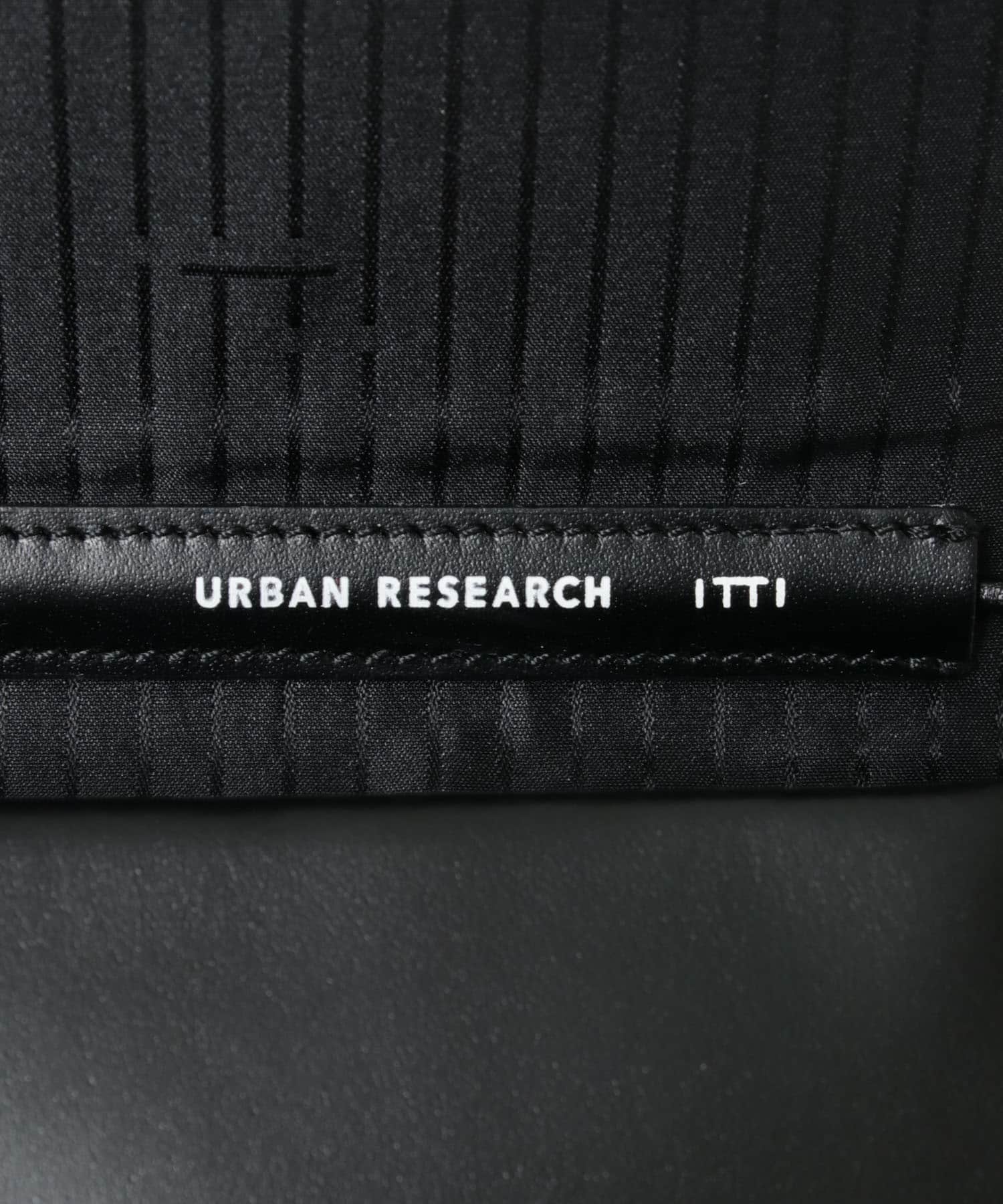 『別注』ITTI×URBAN RESEARCH　MICHELLE ERRAND POUCH black FREE