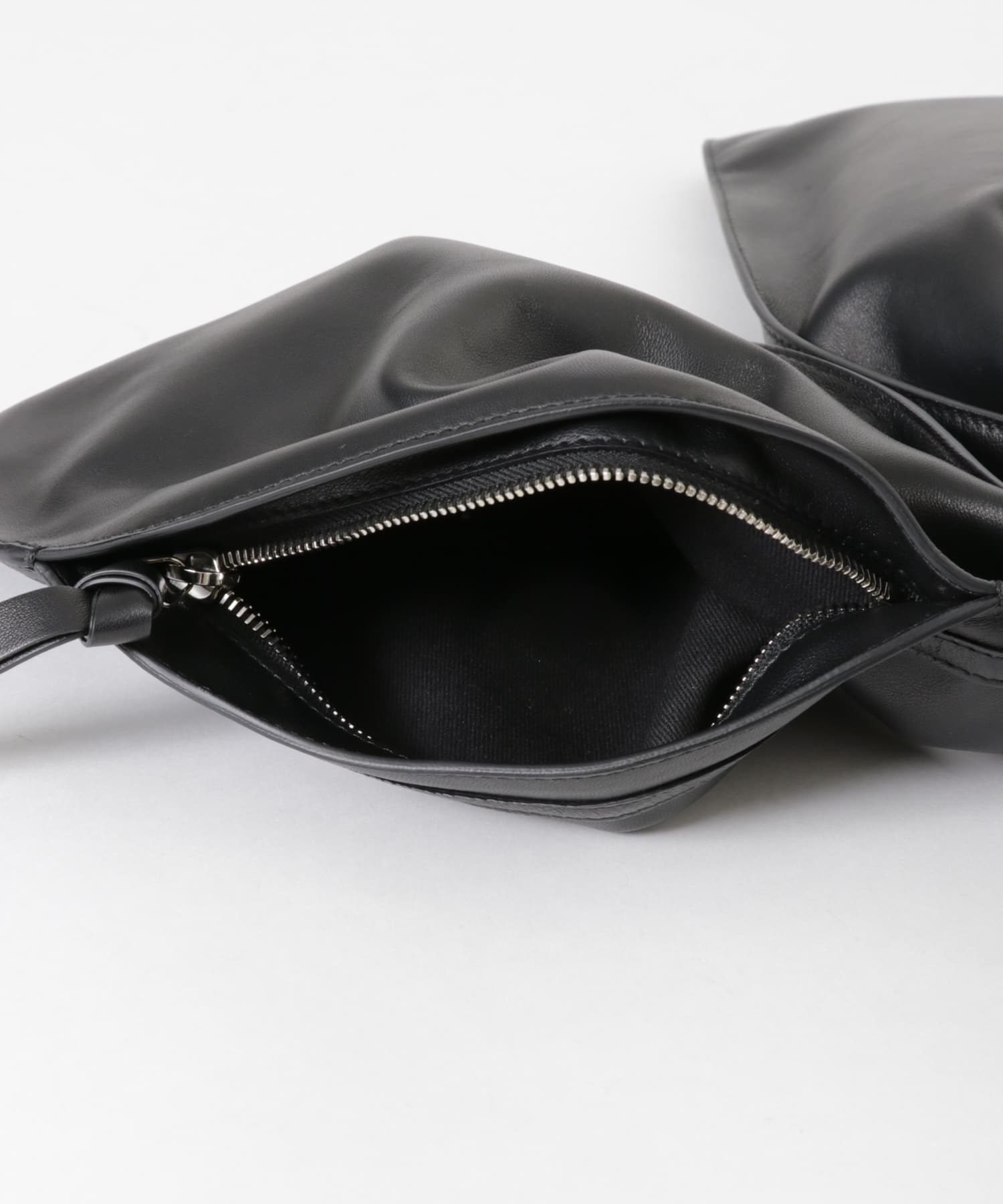 SAGAN VIENNA　MISER BAG Black -