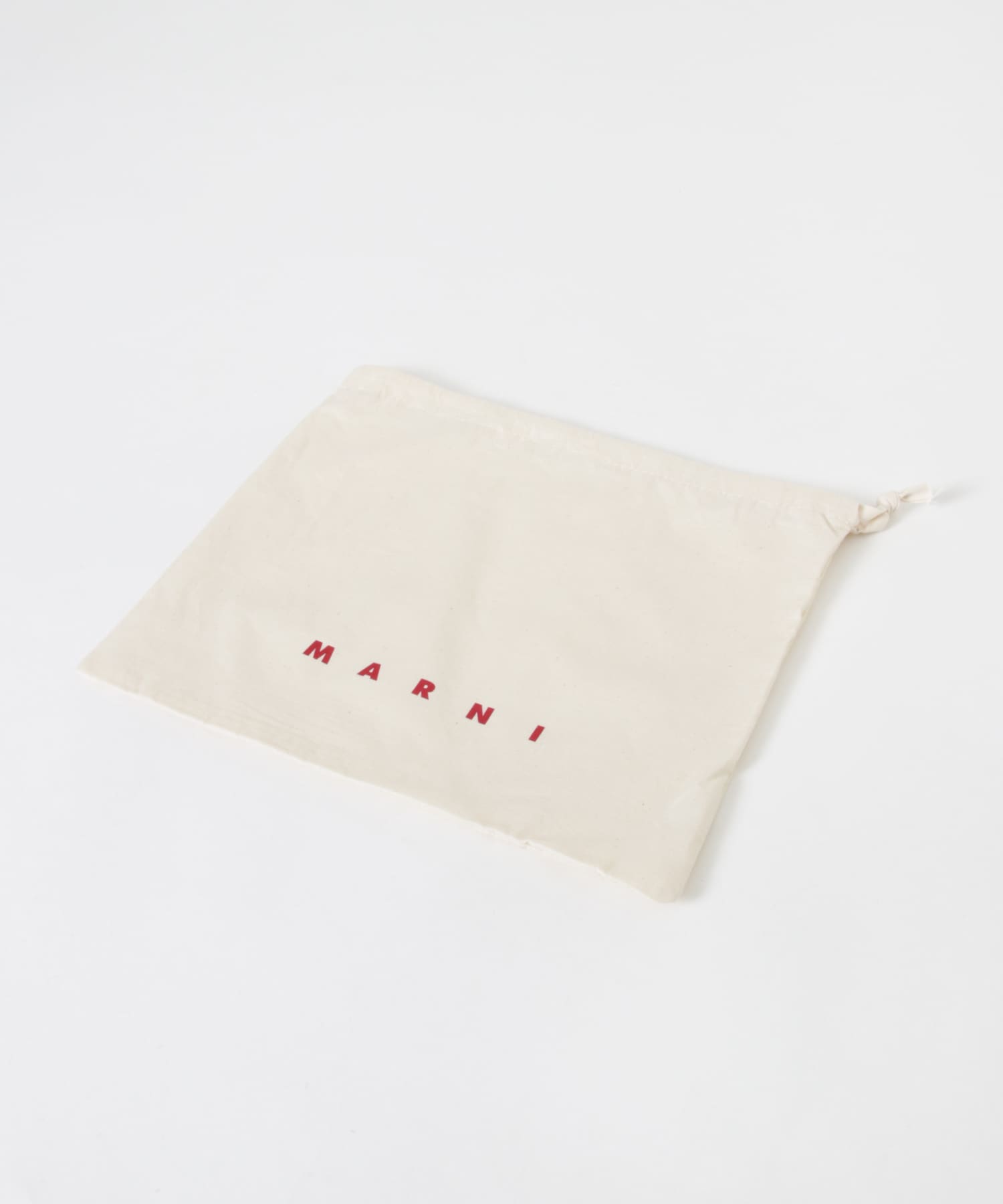 MARNI　POCHETTE 00N99BLACK -