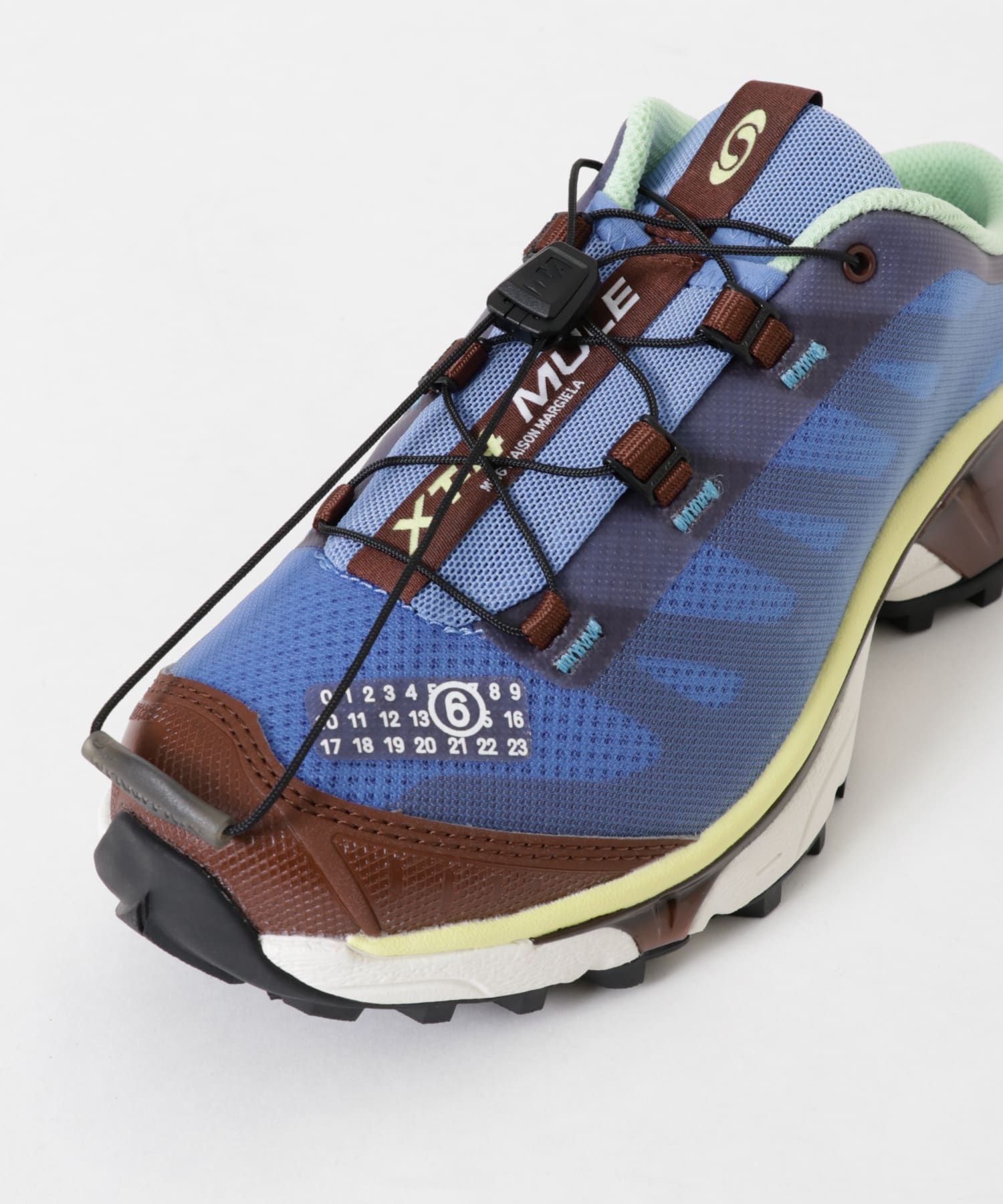 MM6×SALOMON　XT MULE 4 HA743 23