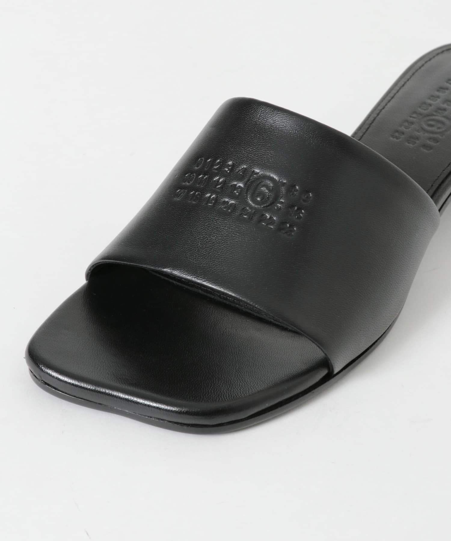 T8013BLACK